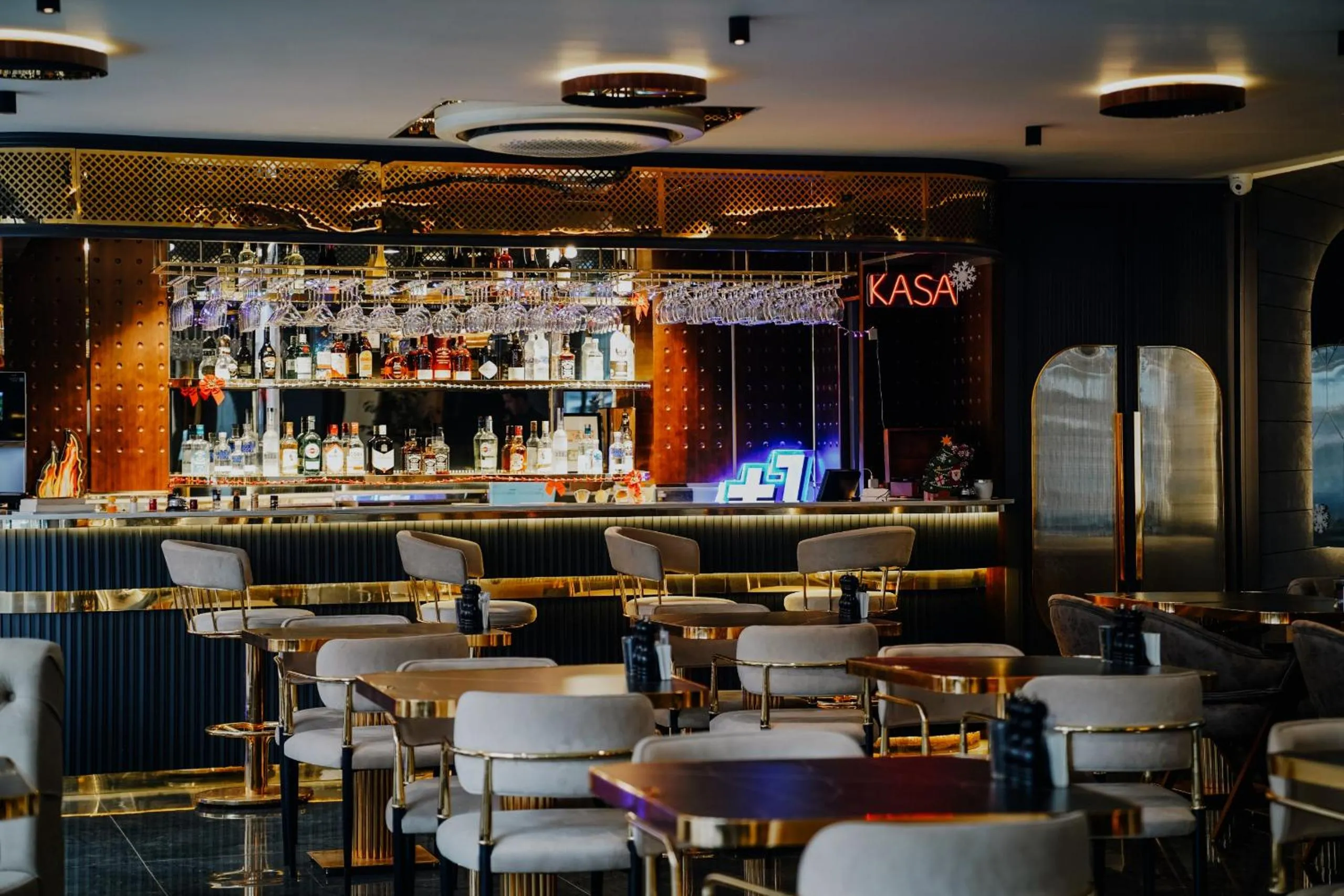 Restaurant/places to eat in Midis Otel