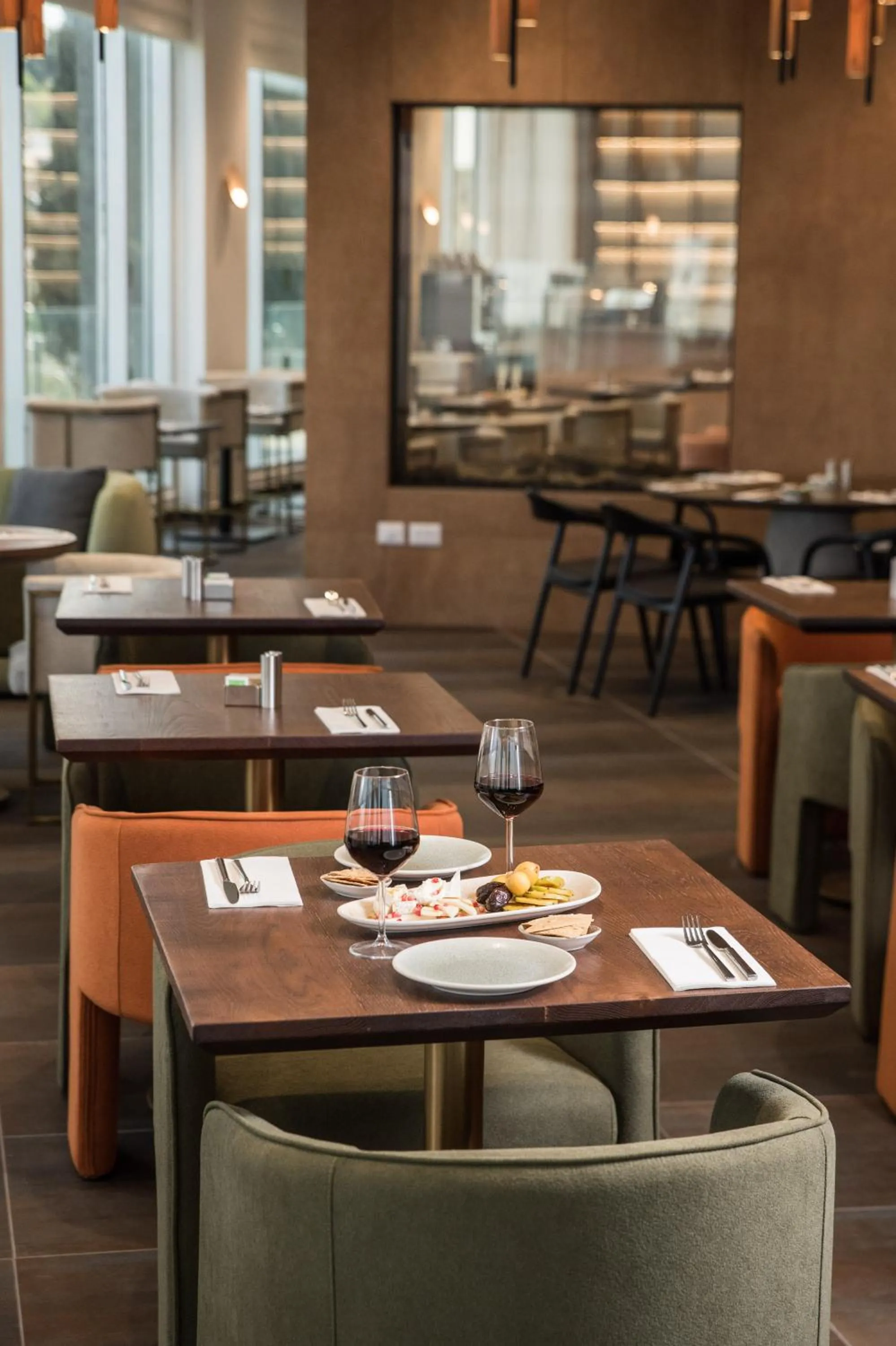 Restaurant/places to eat in Almond Hotel - Adults only