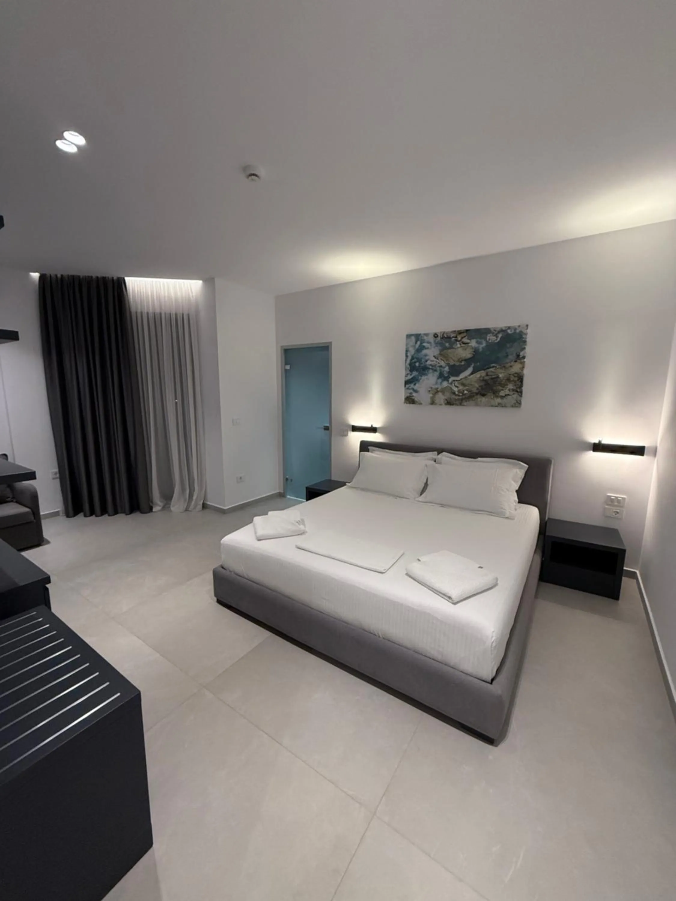 Bed in Adele Hotel Ksamil