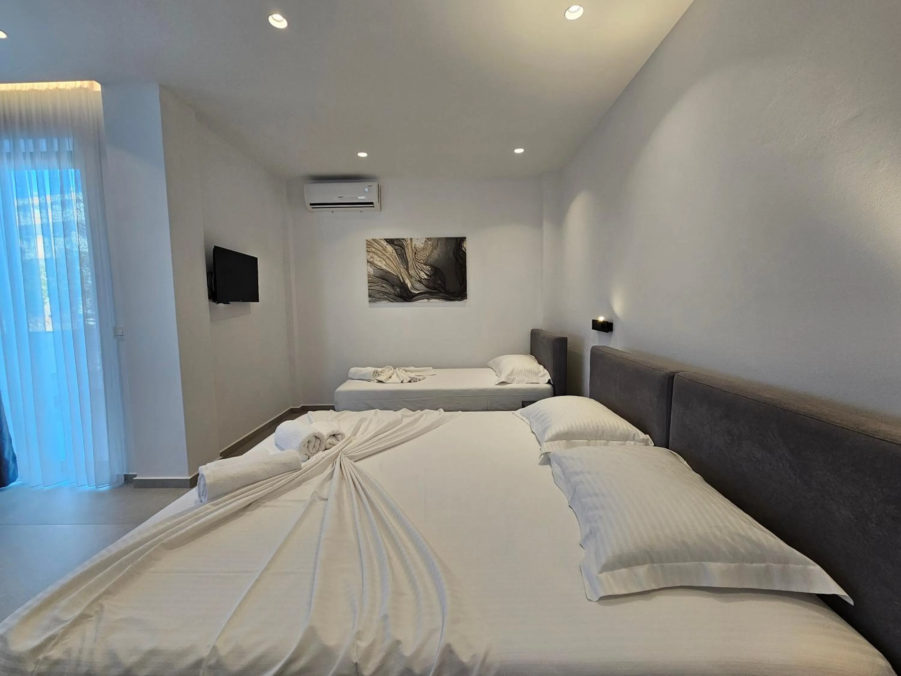 Bed in Adele Hotel Ksamil