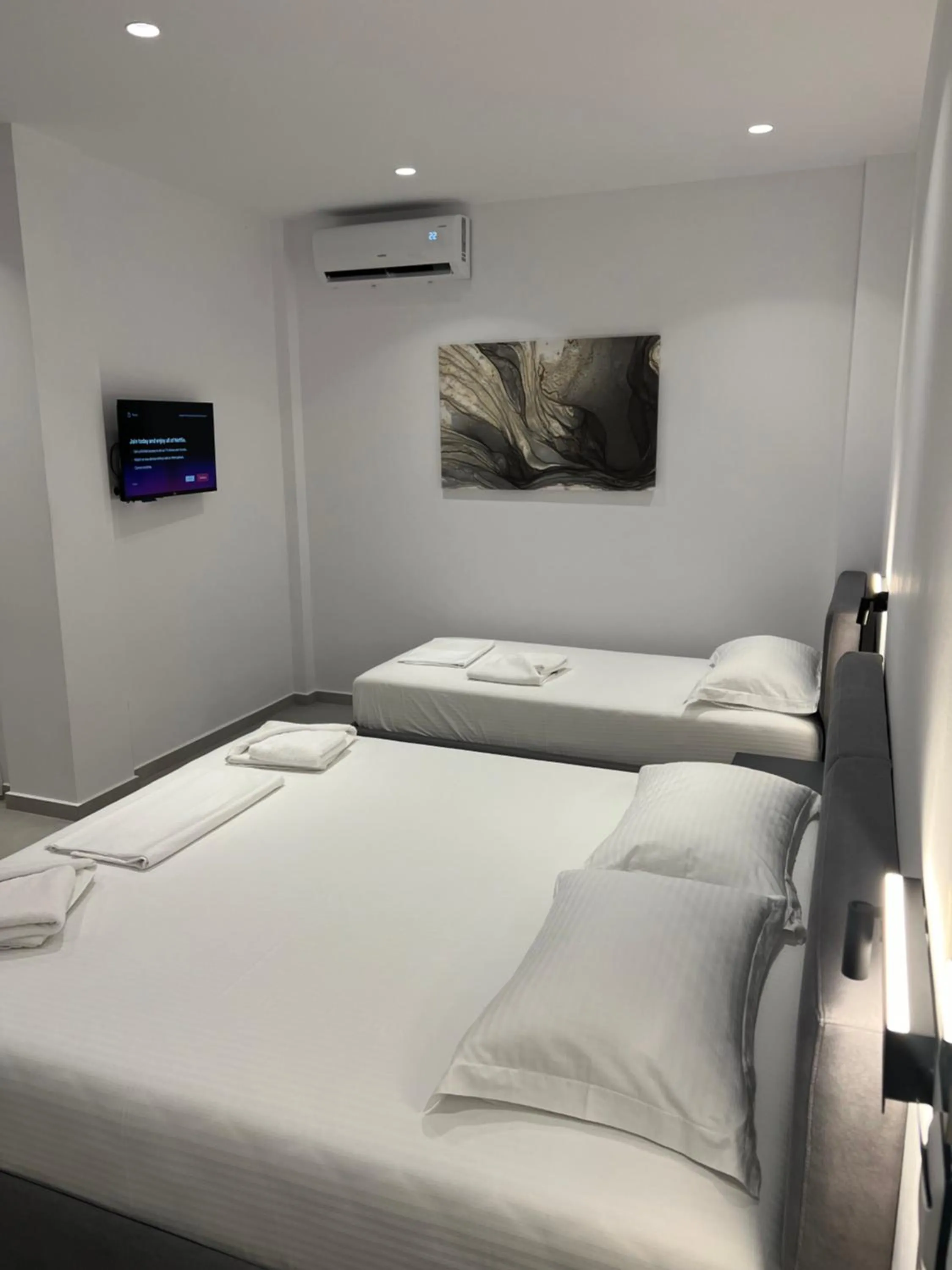 Bed in Adele Hotel Ksamil