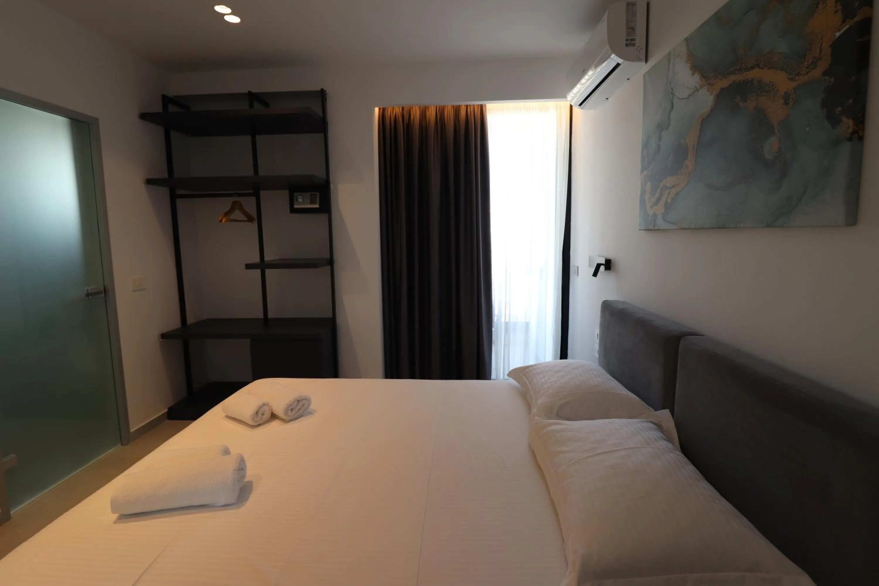 Bed in Adele Hotel Ksamil