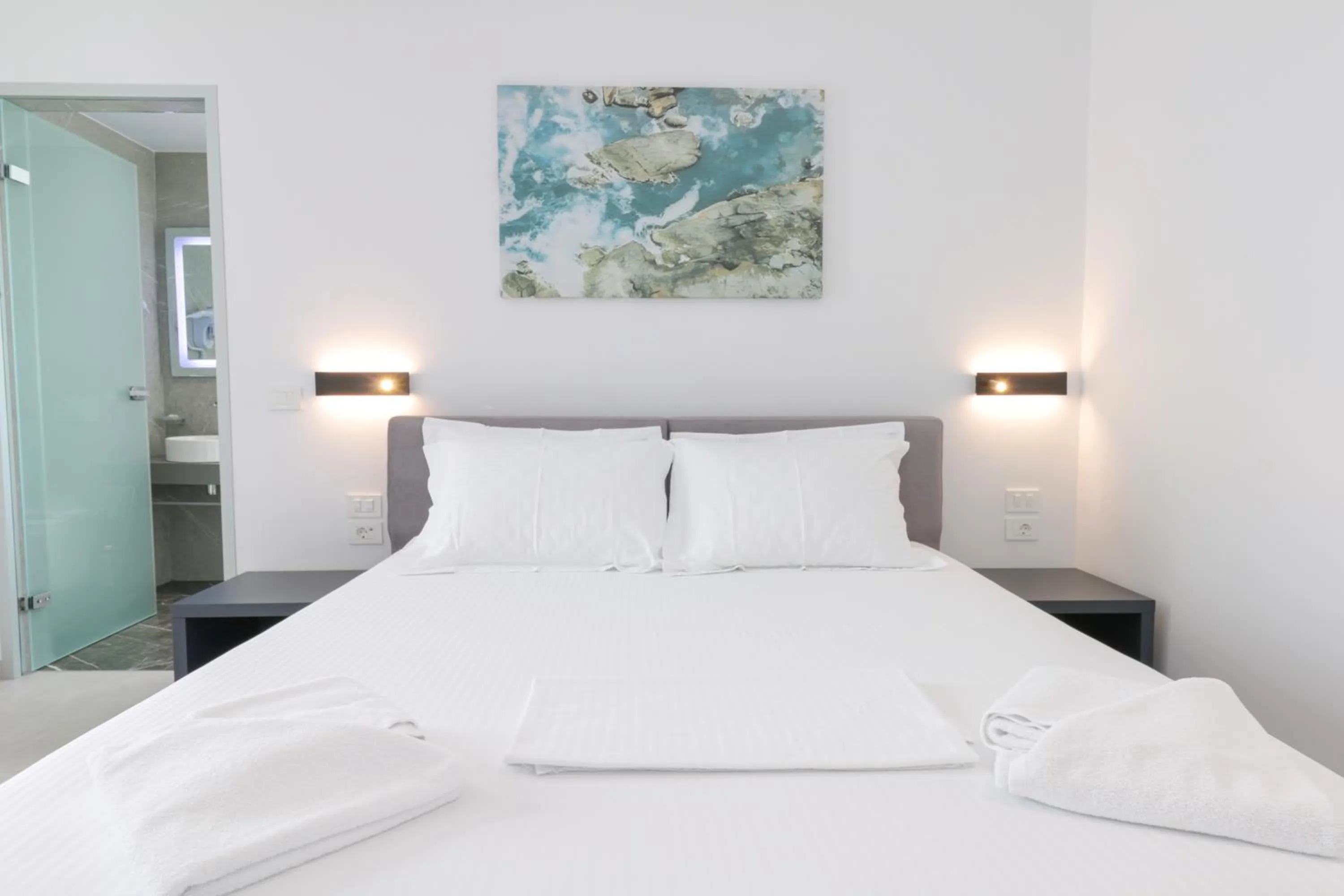 Bed in Adele Hotel Ksamil