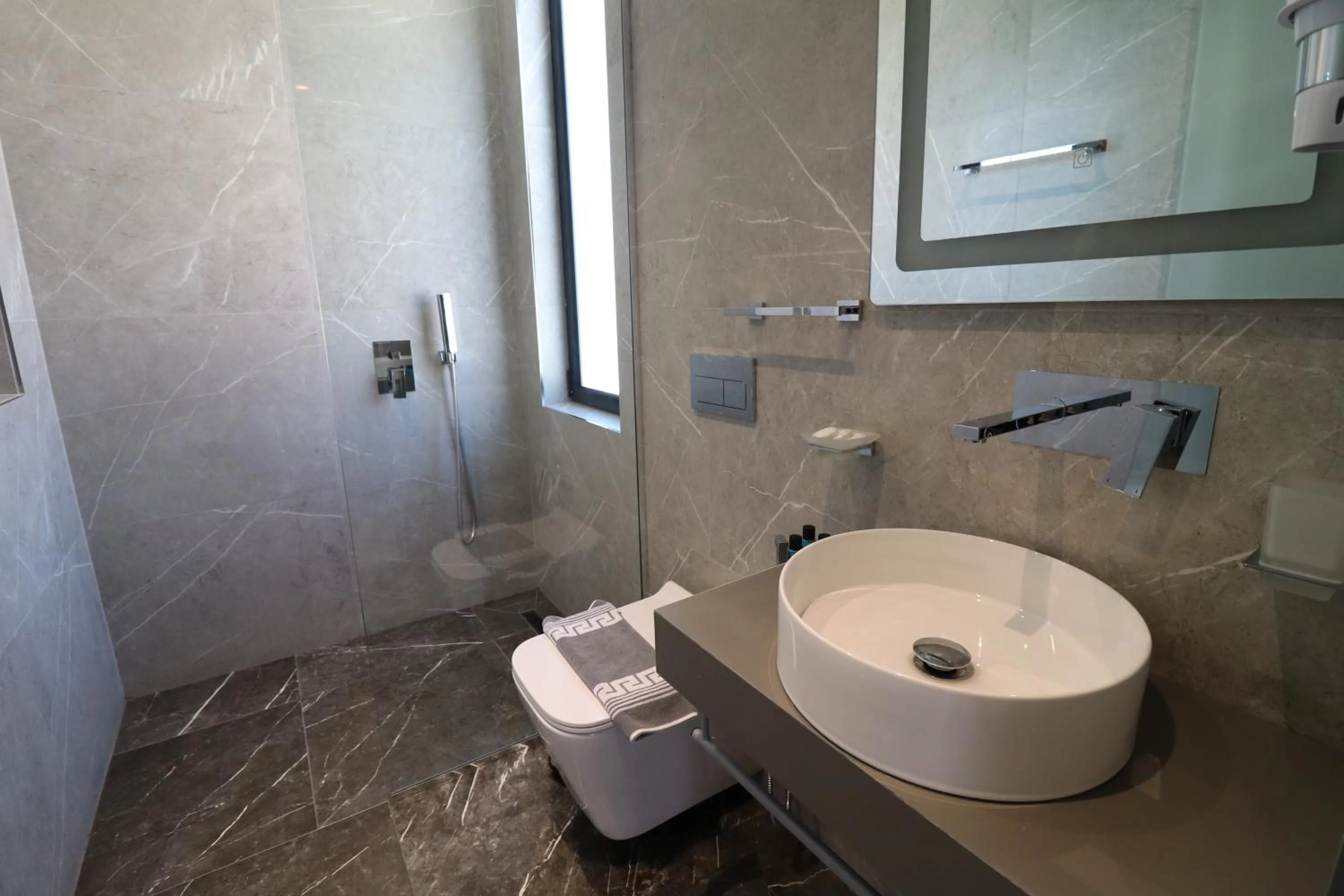 Adele Hotel Ksamil