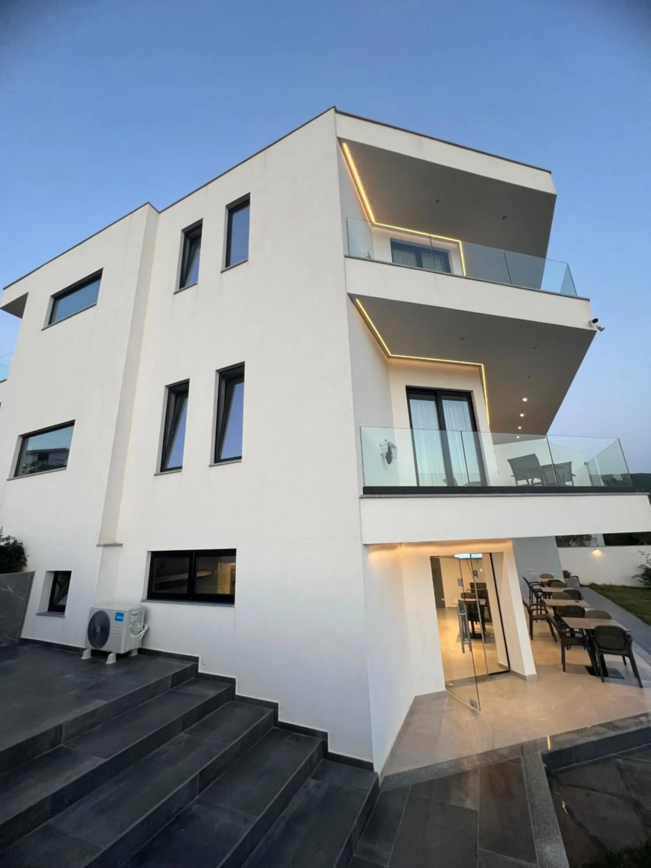 Adele Hotel Ksamil