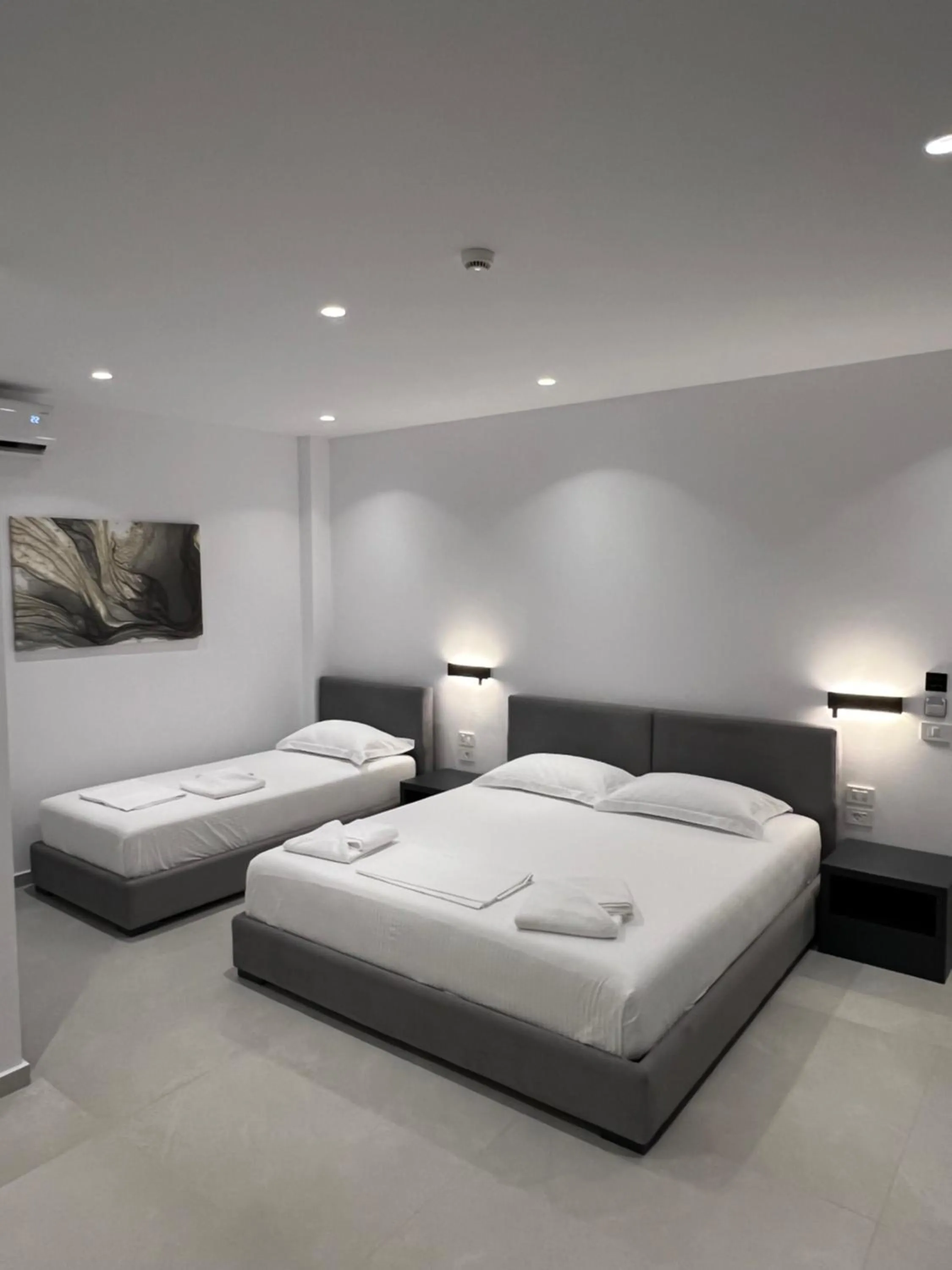 Bed in Adele Hotel Ksamil