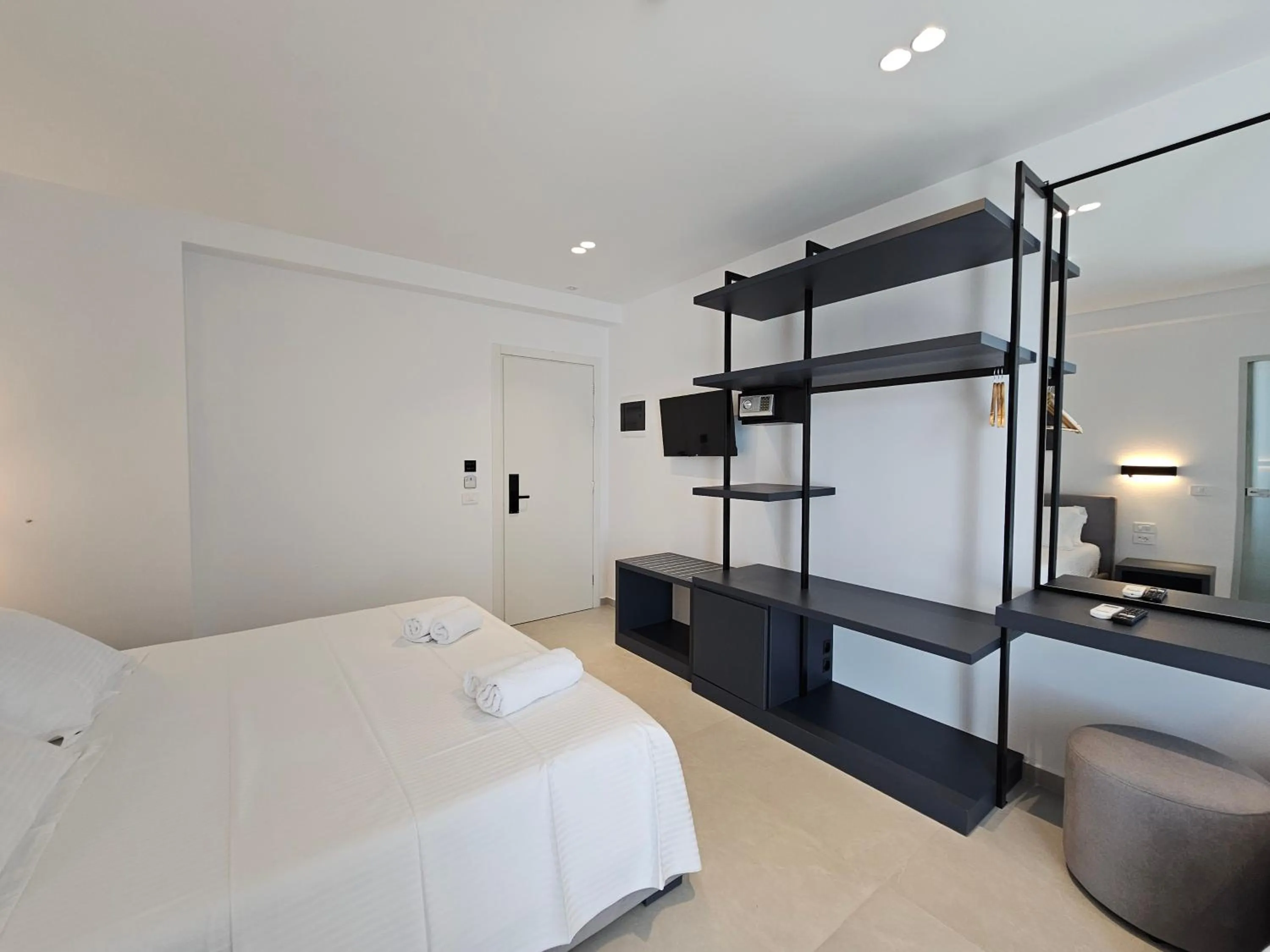 Bed in Adele Hotel Ksamil
