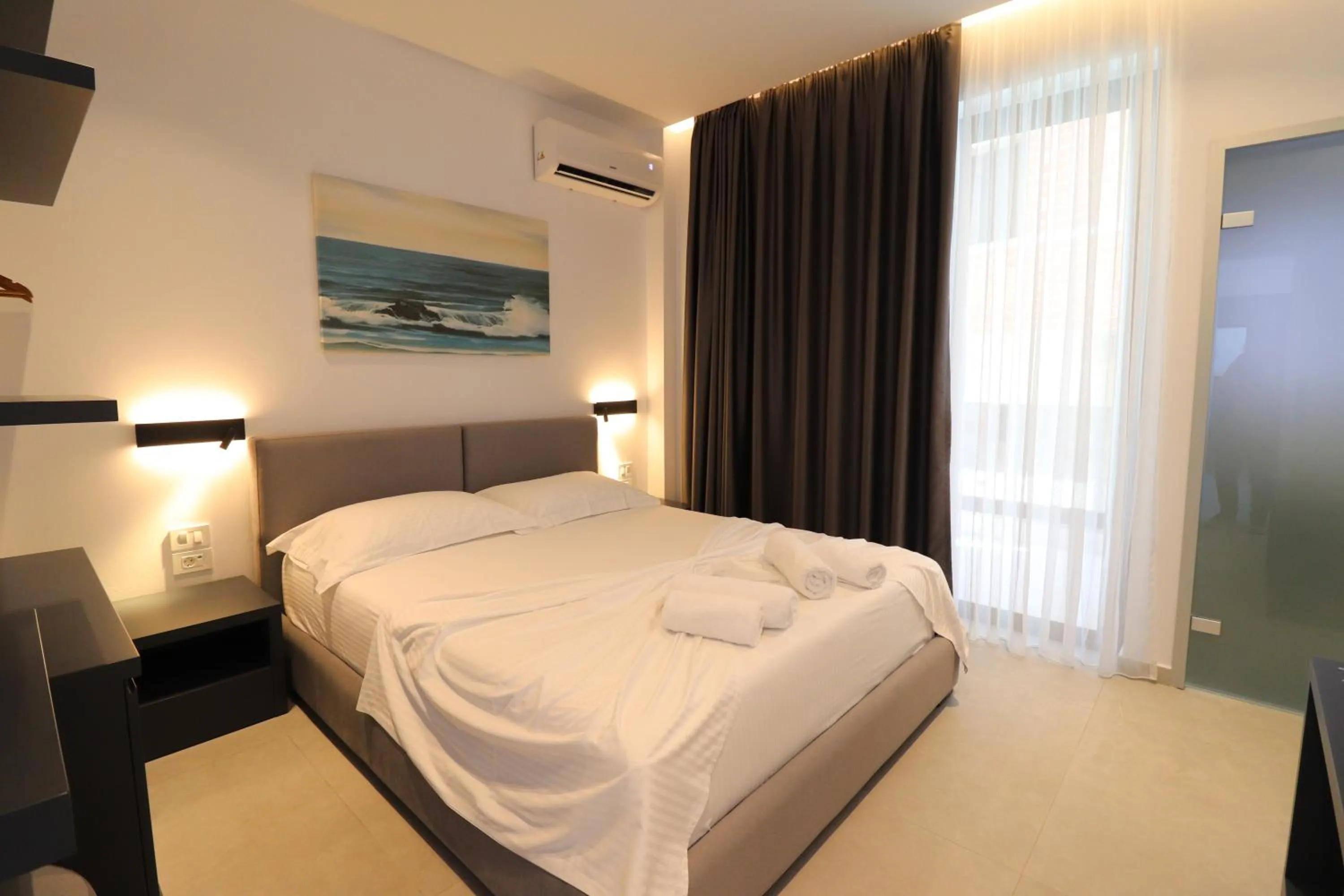 Bed in Adele Hotel Ksamil