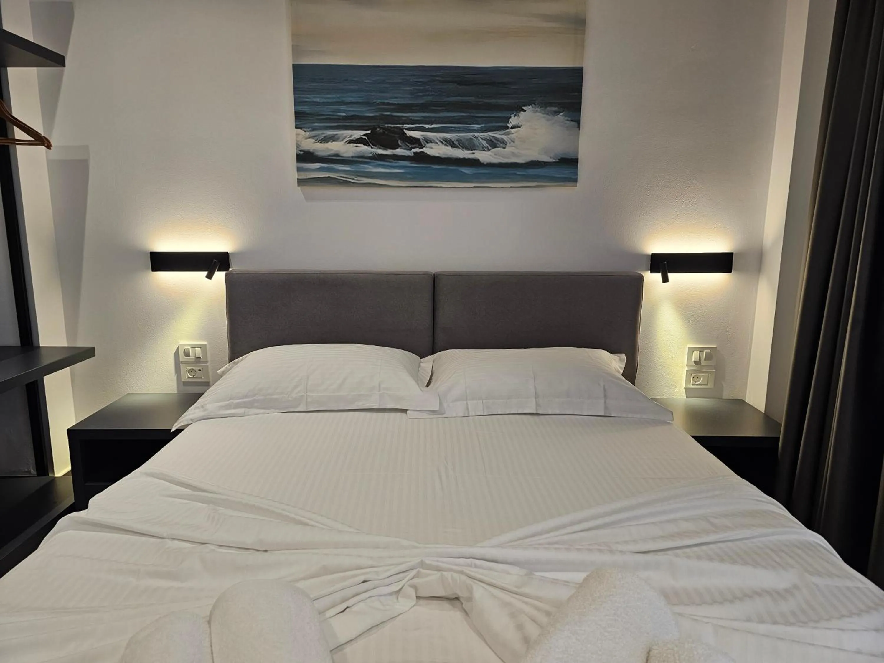 Bed in Adele Hotel Ksamil