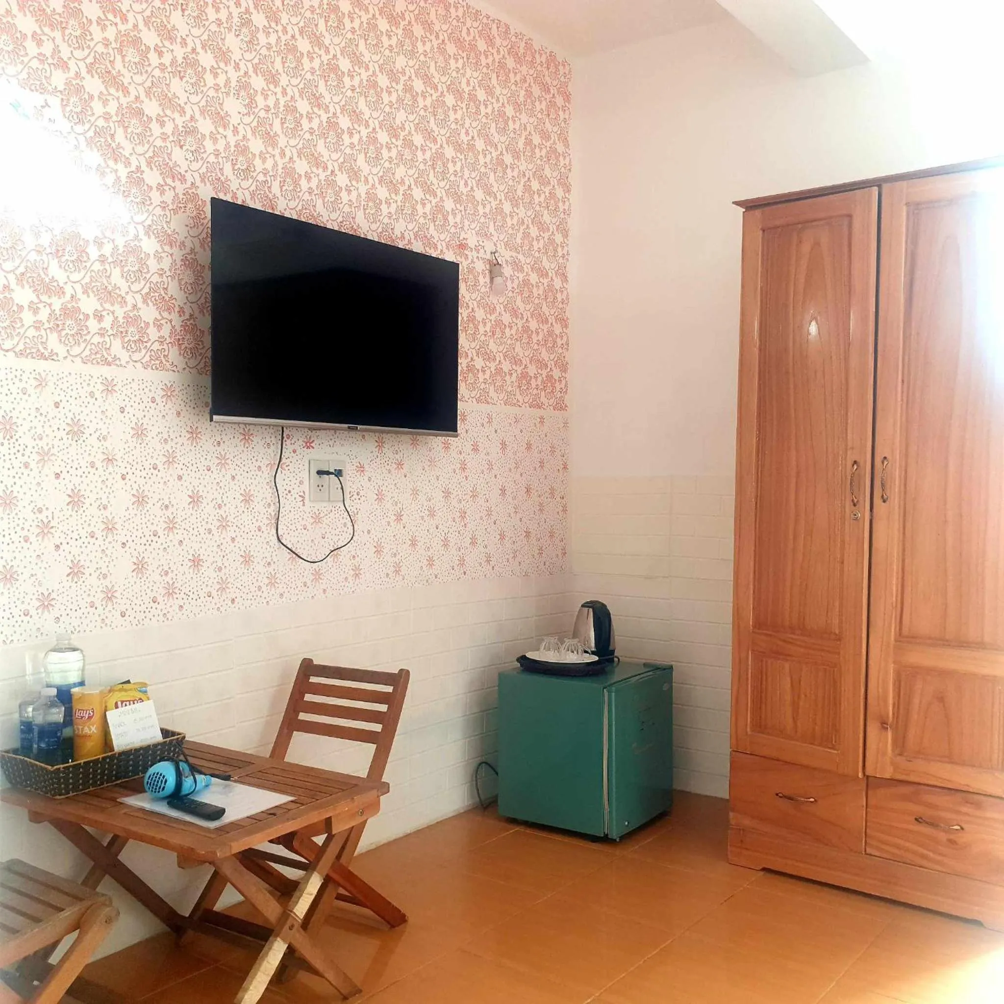 wardrobe in Cua Dai Beach Homestay
