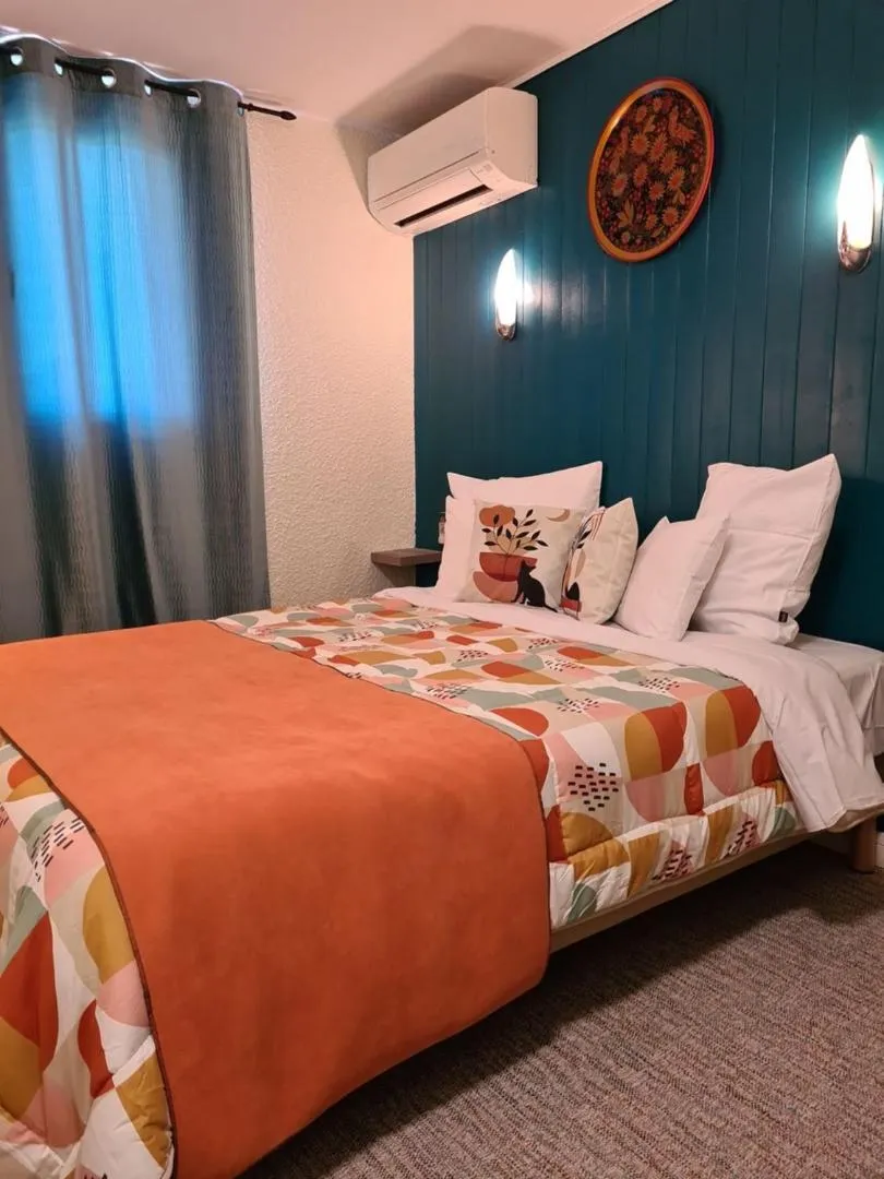 Bed in Hôtel L'Etoile Aéroport - A61