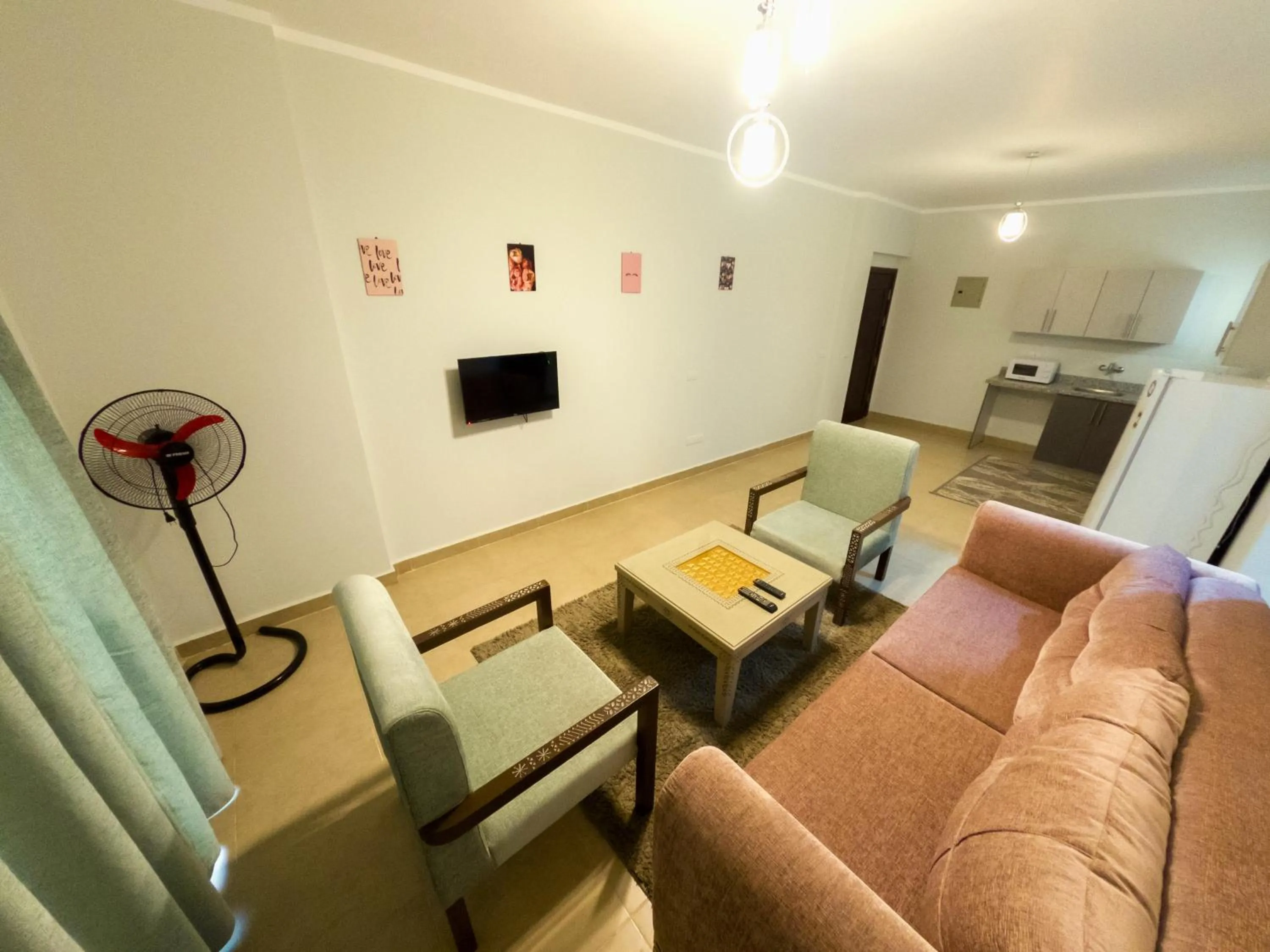 Communal lounge/ TV room in Blue Residence Dahab