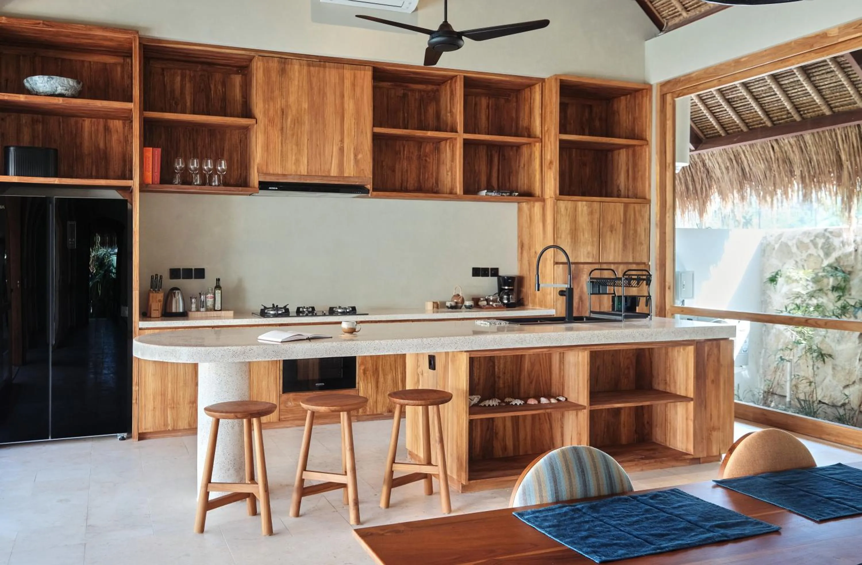 Kitchen or kitchenette in Boni Beach Villas