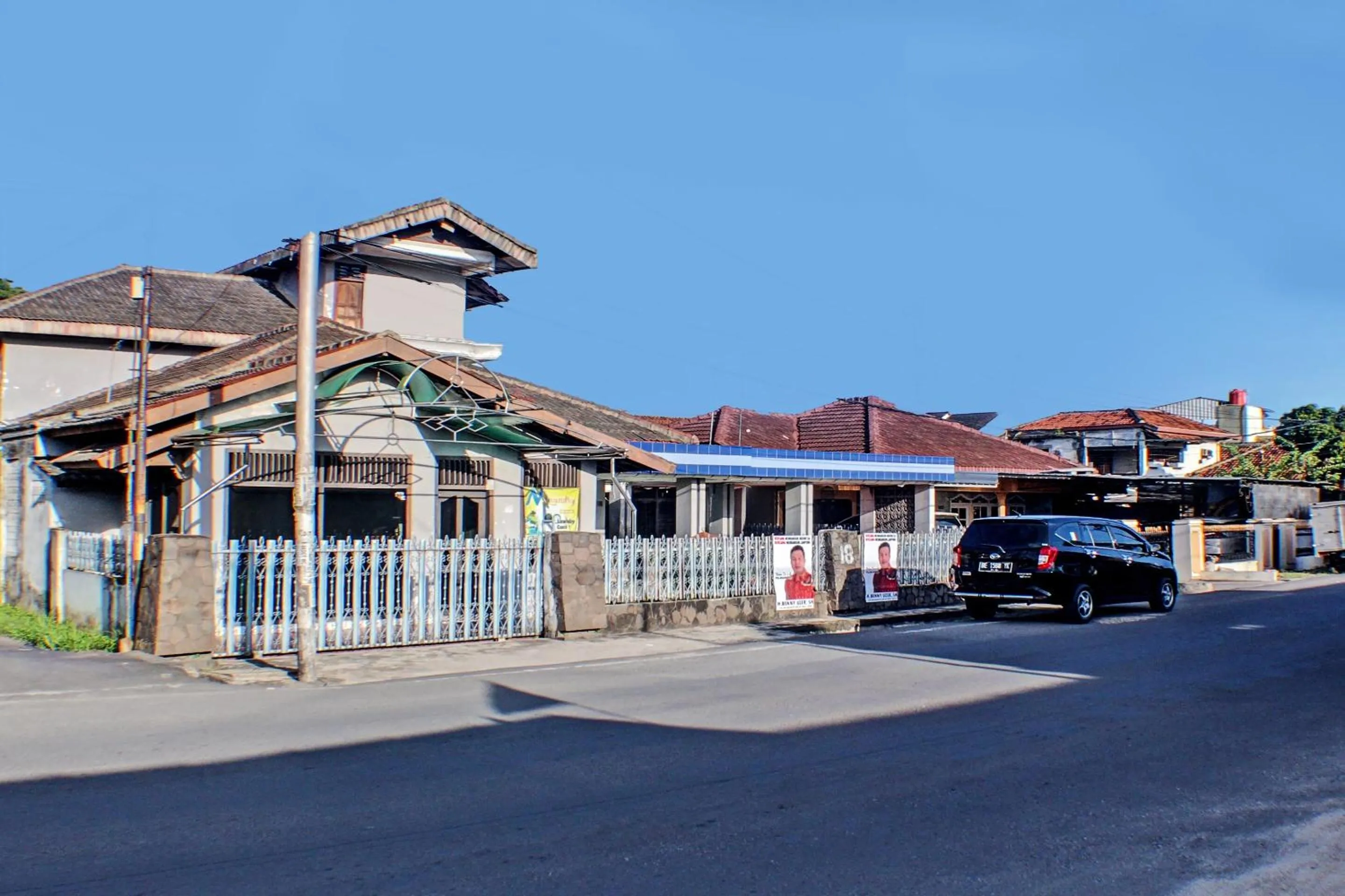 Facade/entrance in Hotel O Badar Guest House Syariah