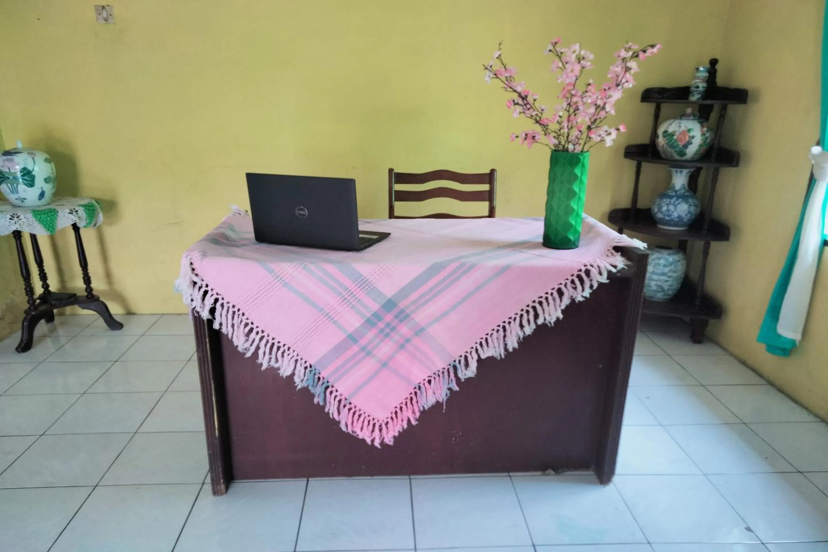 Lobby or reception, Bed in Hotel O Ani Nur Homestay Syariah