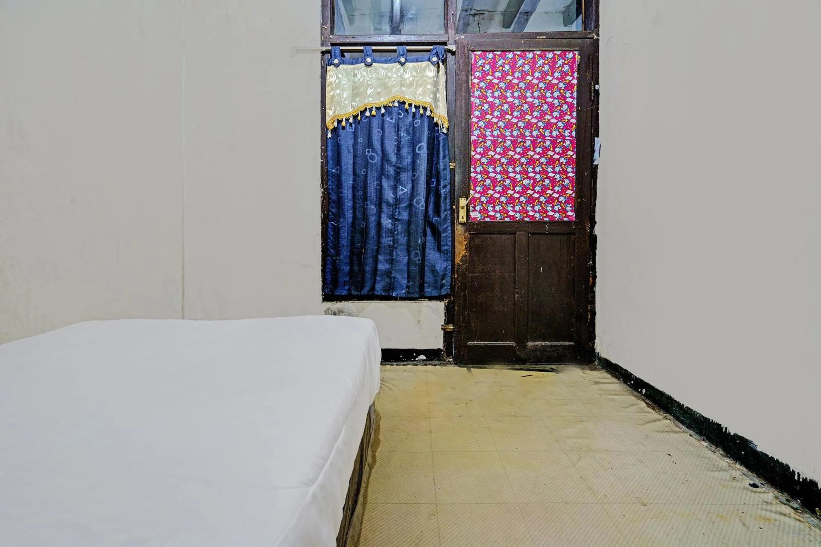 Bedroom, Bed in OYO Life 92709 Kost Teras Cikapundung Syariah