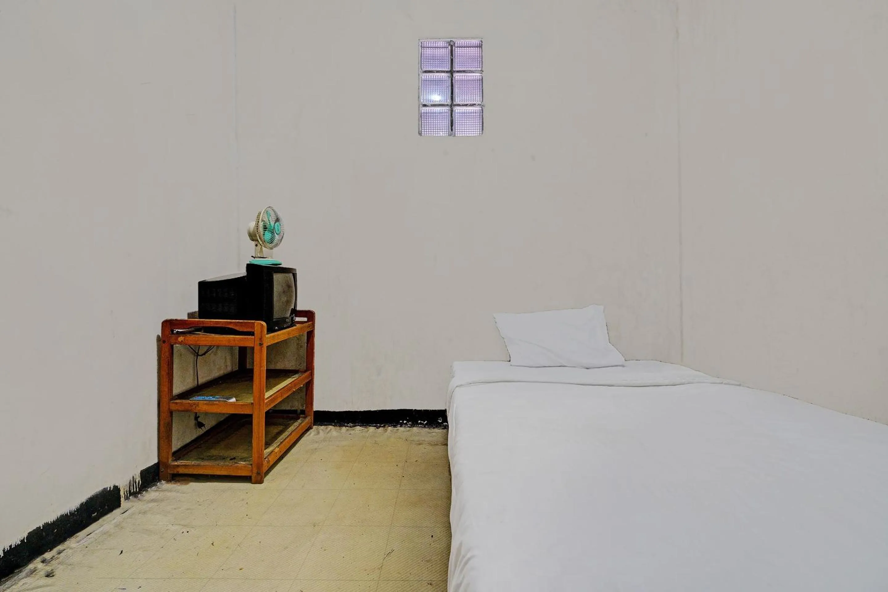 Bedroom, Bed in OYO Life 92709 Kost Teras Cikapundung Syariah