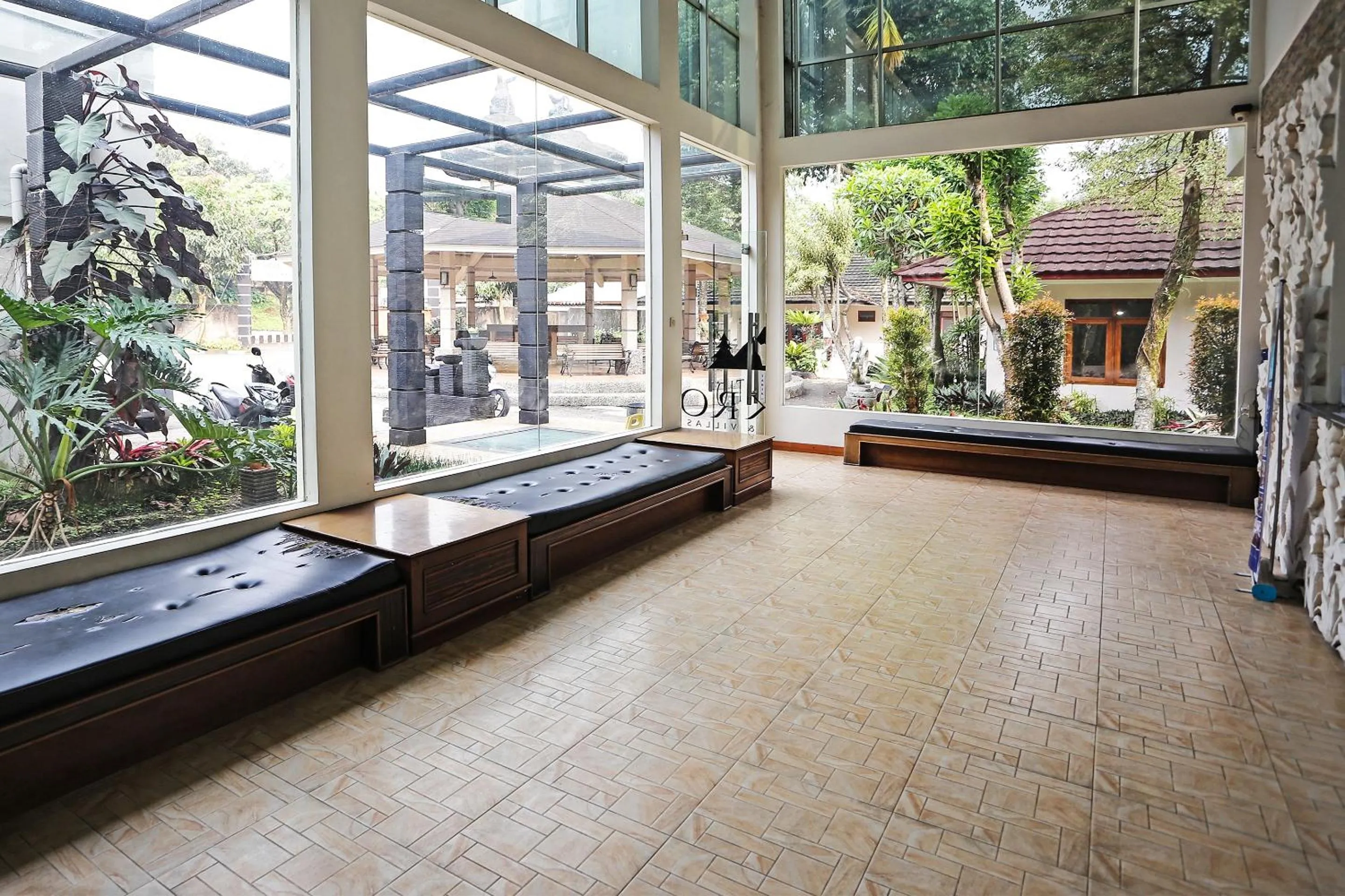 Lobby or reception in Hotel O Tjokro 3