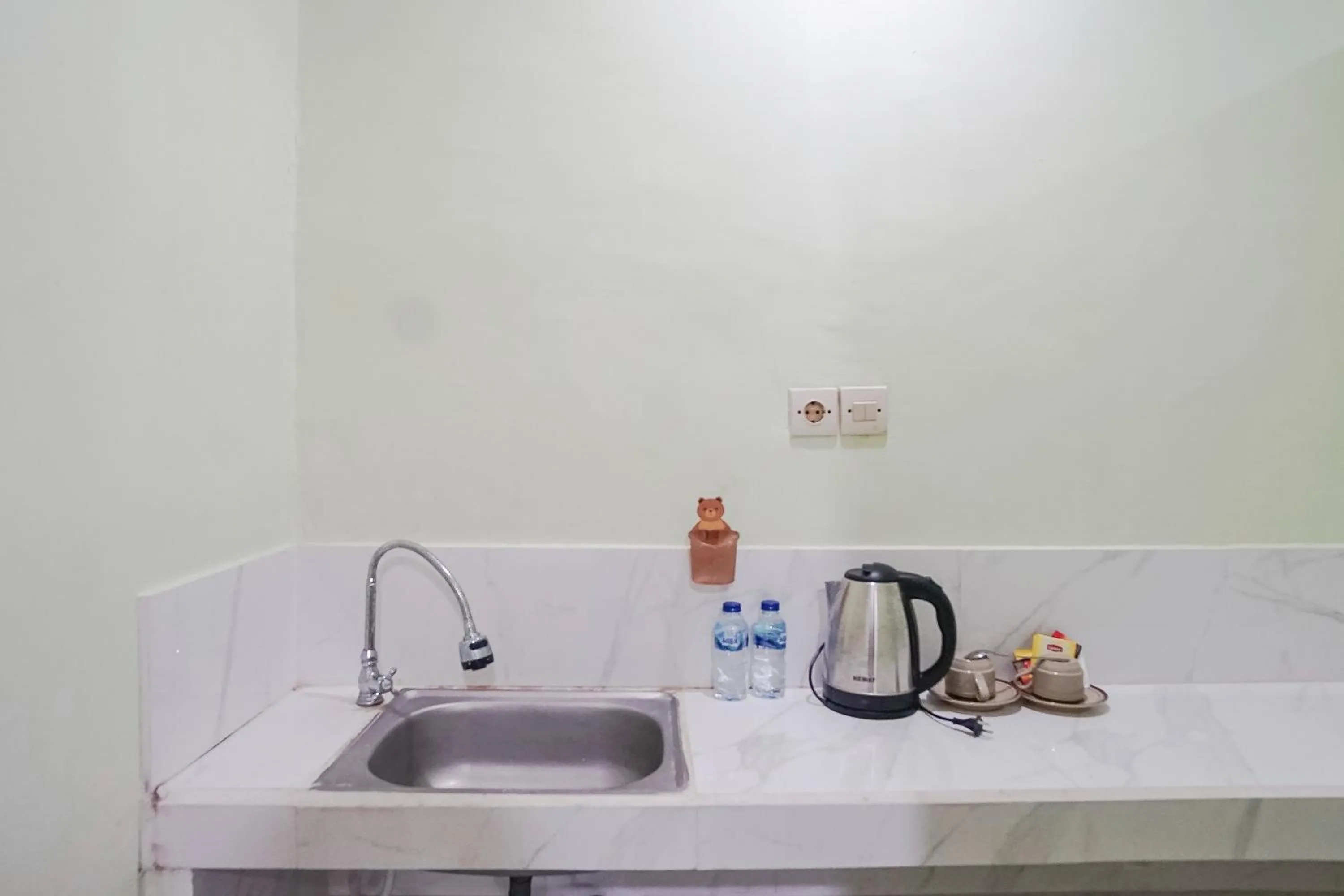 Coffee/tea facilities in Kos 168 Jimbaran