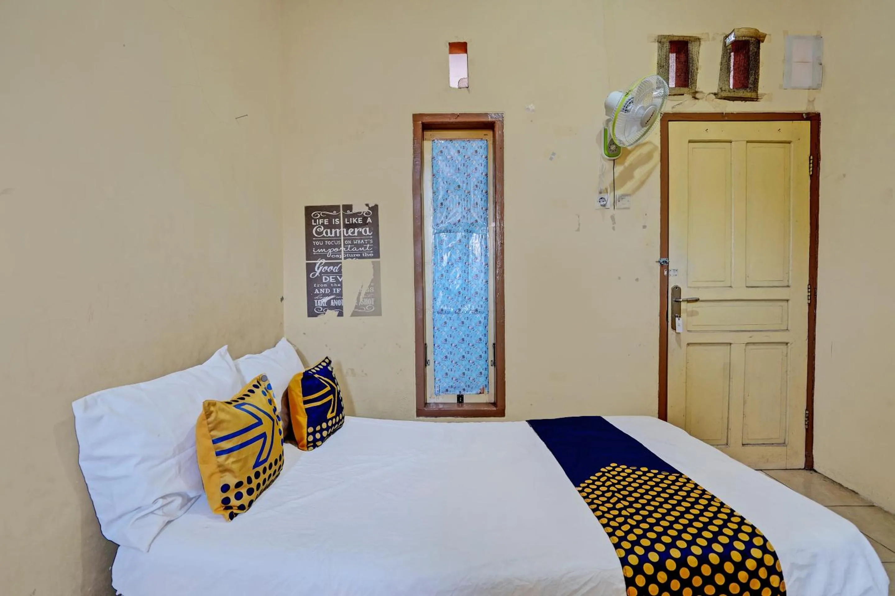 Bedroom, Bed in Hotel O Lili Kost SyariahNearKetapang Royal City