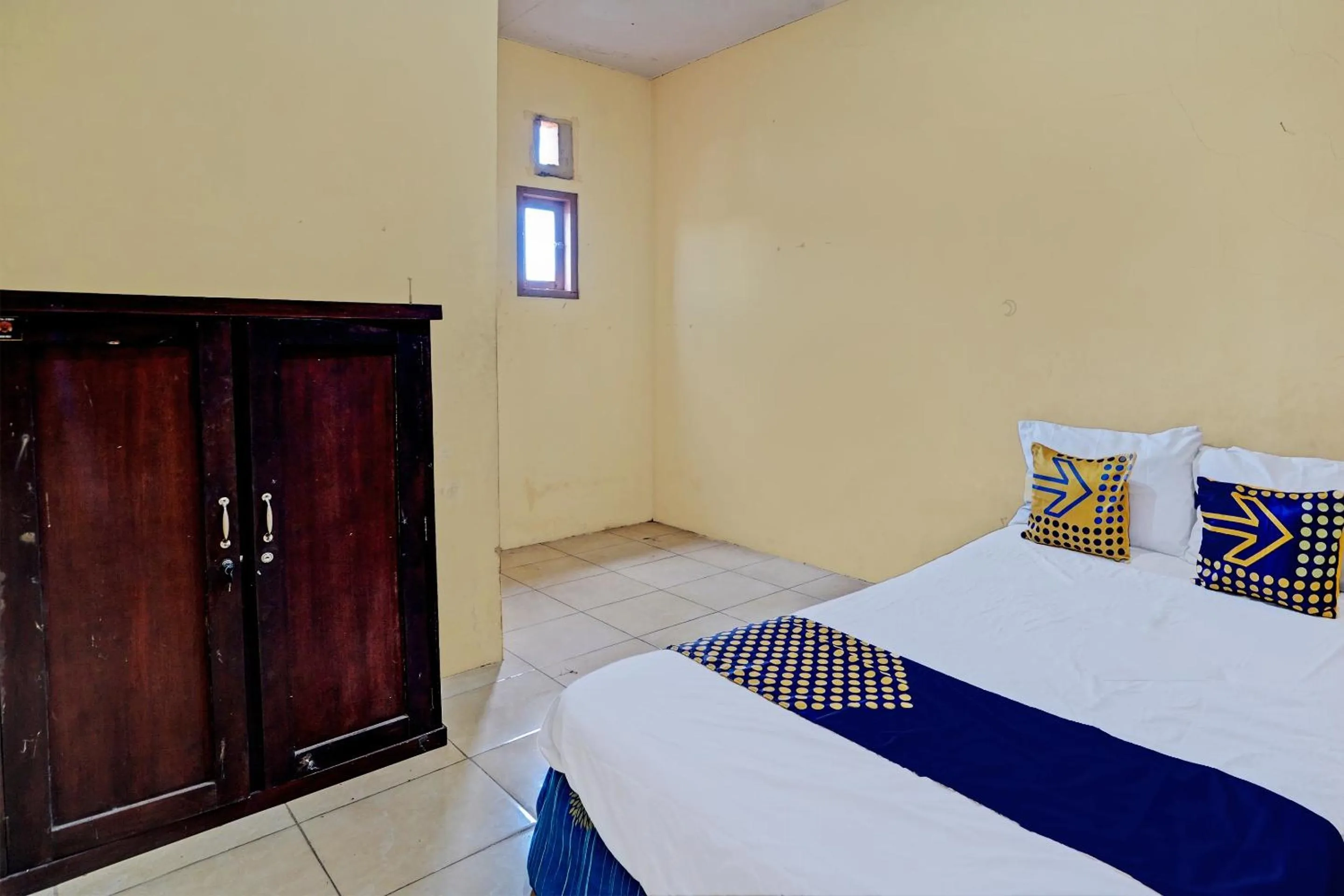 Bedroom, Bed in Hotel O Lili Kost SyariahNearKetapang Royal City