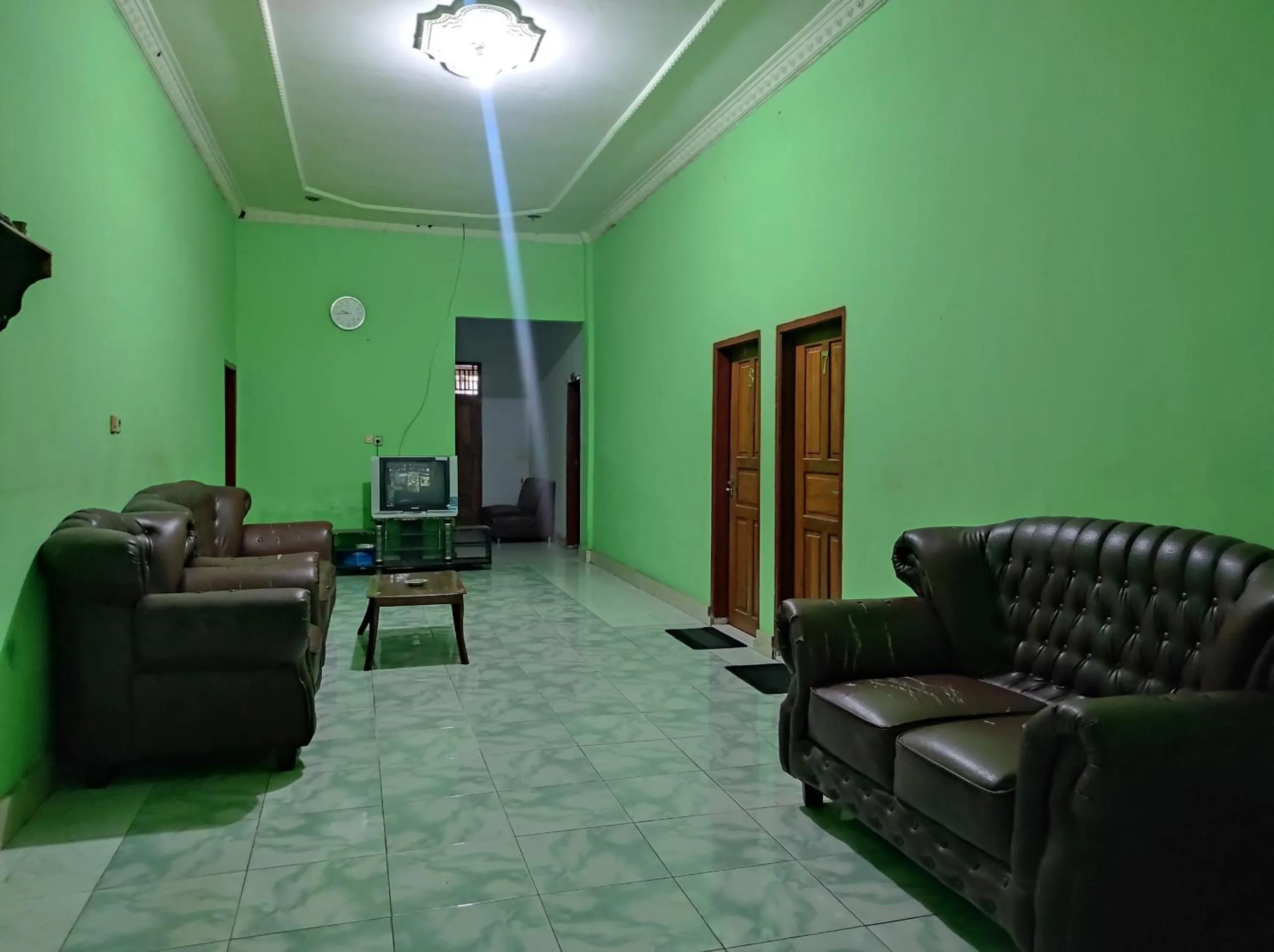 Lobby or reception in Hotel O Penginapan Syariah Al Syifa