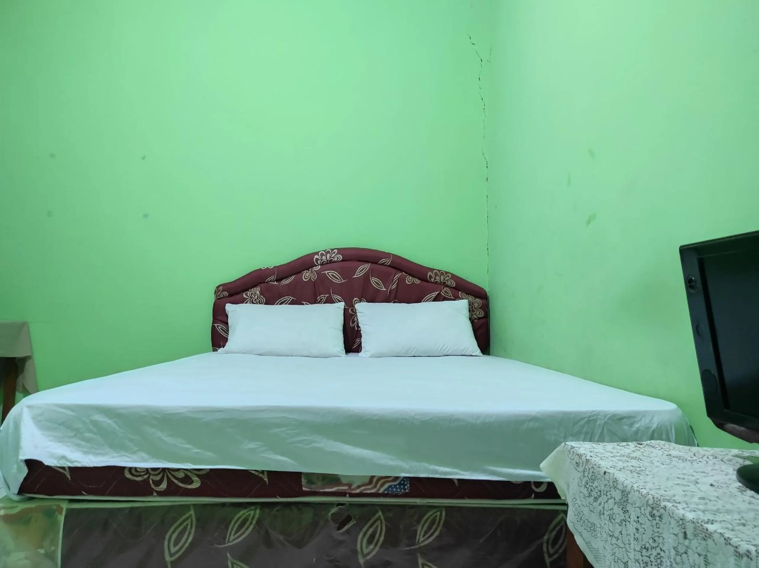 Bedroom, Bed in Hotel O Penginapan Syariah Al Syifa