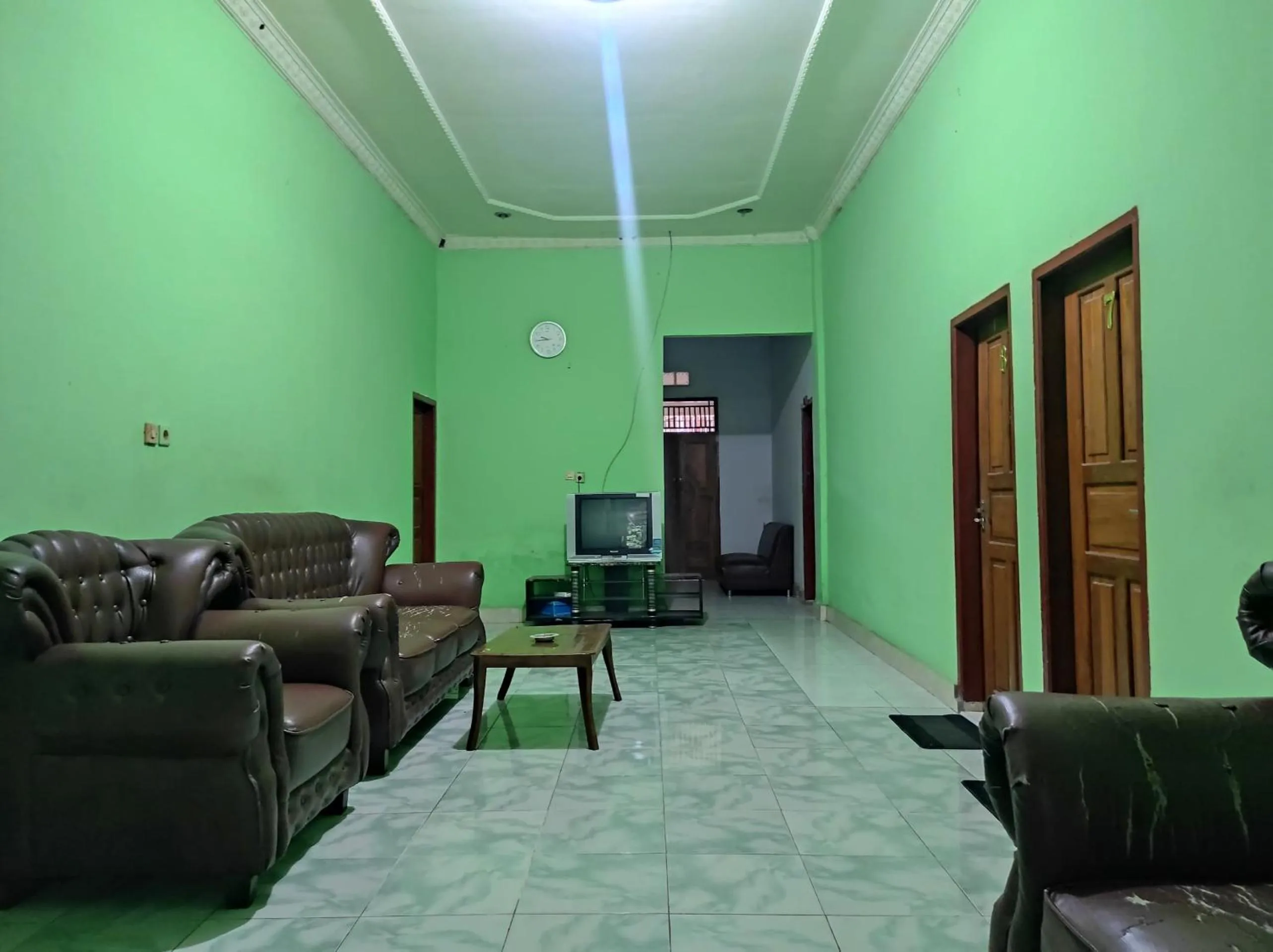 Lobby or reception in Hotel O Penginapan Syariah Al Syifa