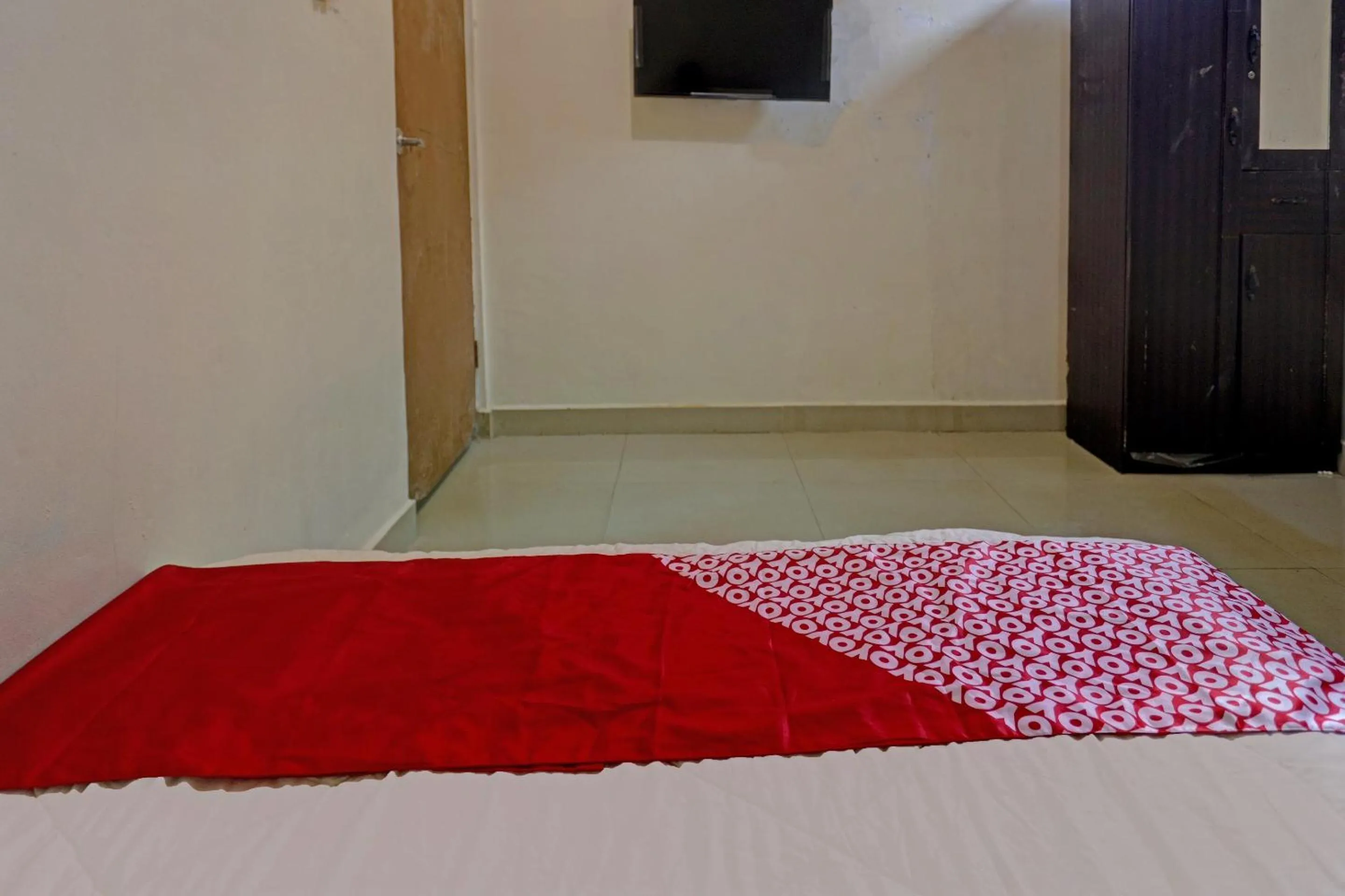 Bedroom, Bed in Hotel O Octav Homestay