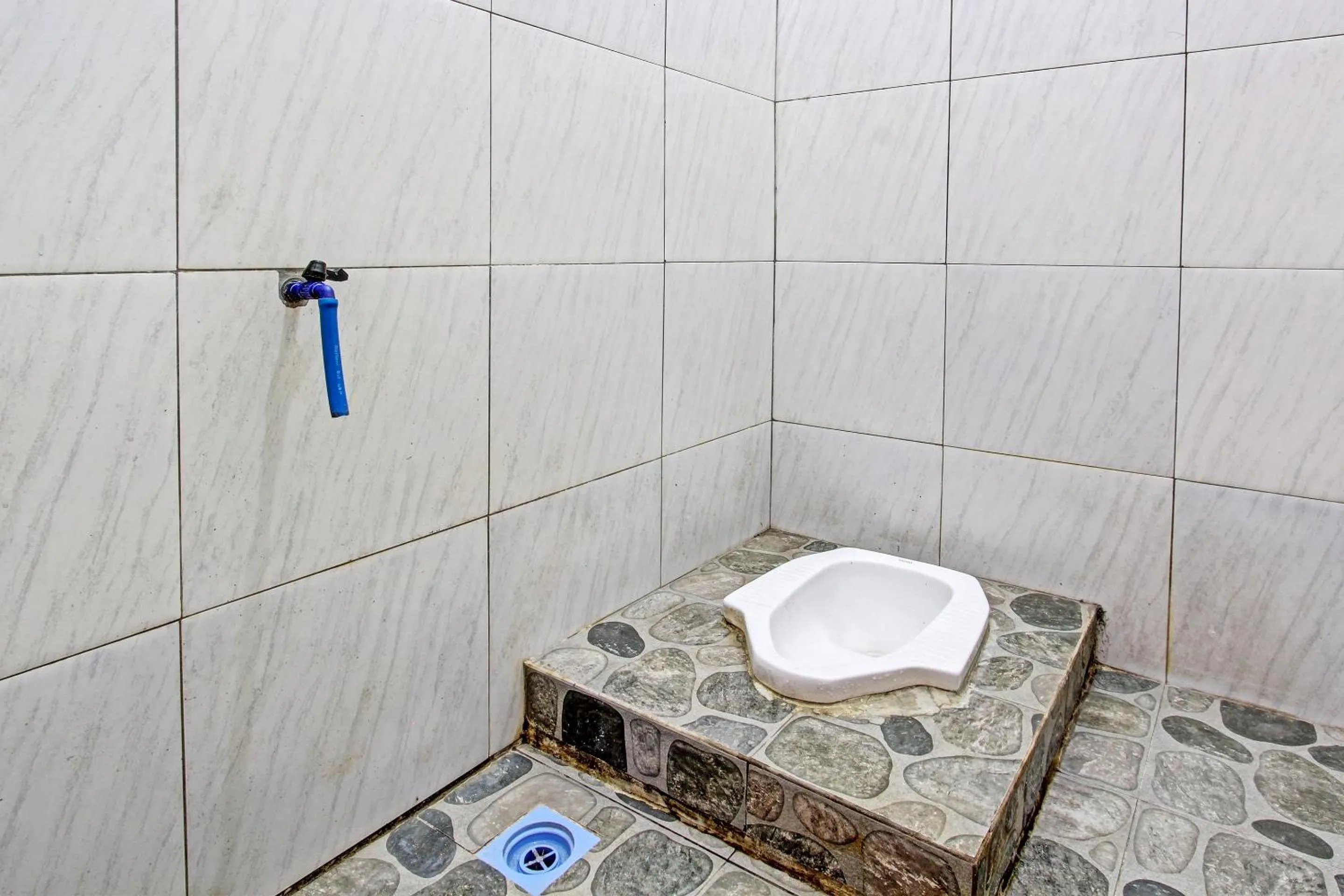 Bathroom in Hotel O Wisma Bani Pandi Syariah