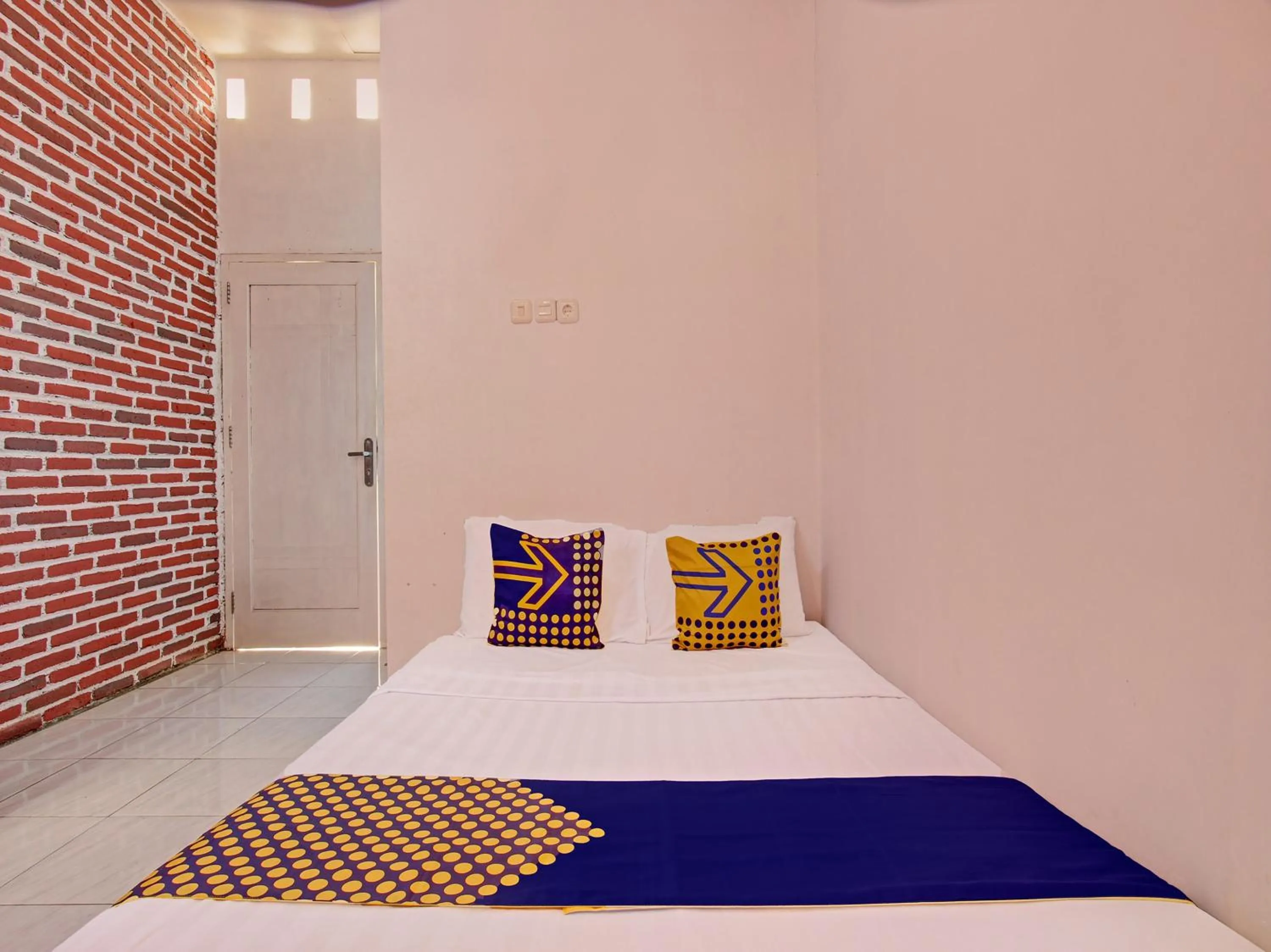 Bedroom, Bed in Hotel O Wisma Bani Pandi Syariah