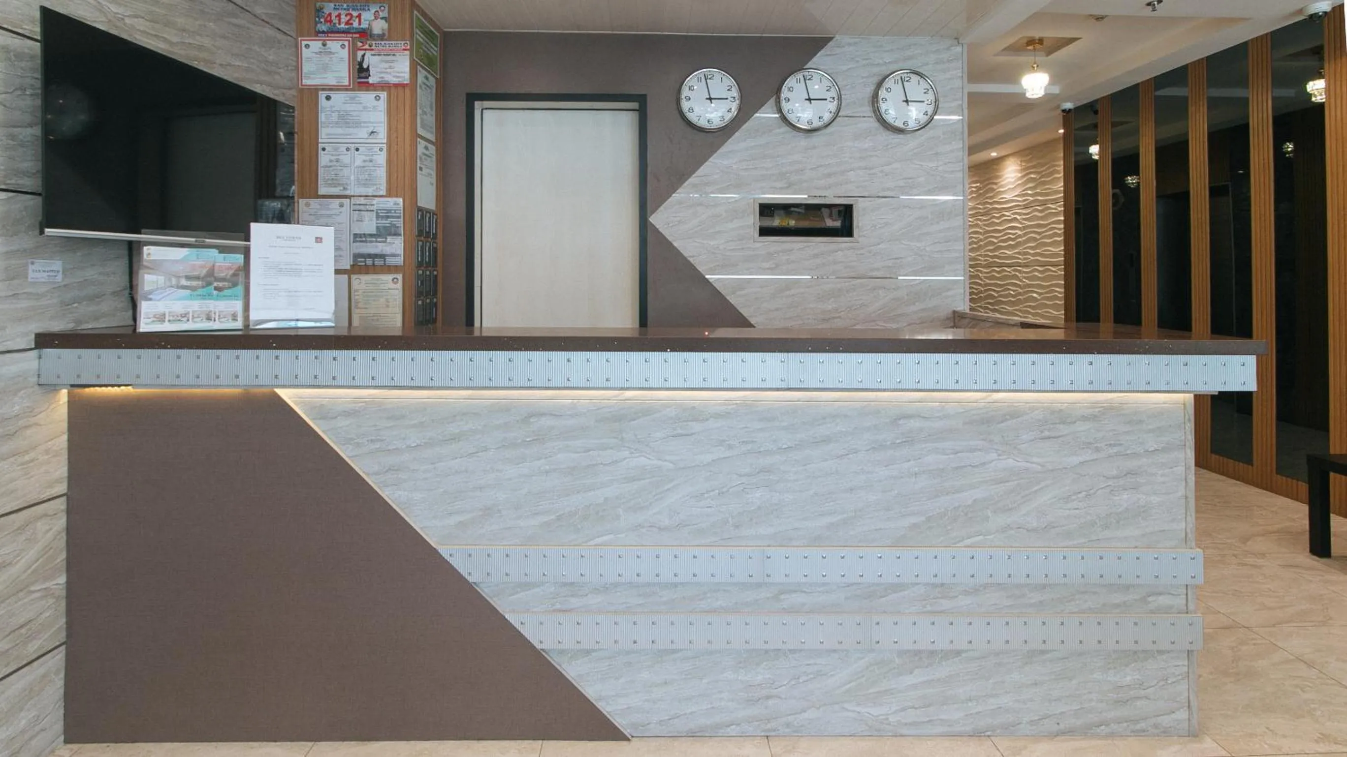 Lobby or reception in RedDoorz Plus @ Bez Tower and Residences San Juan