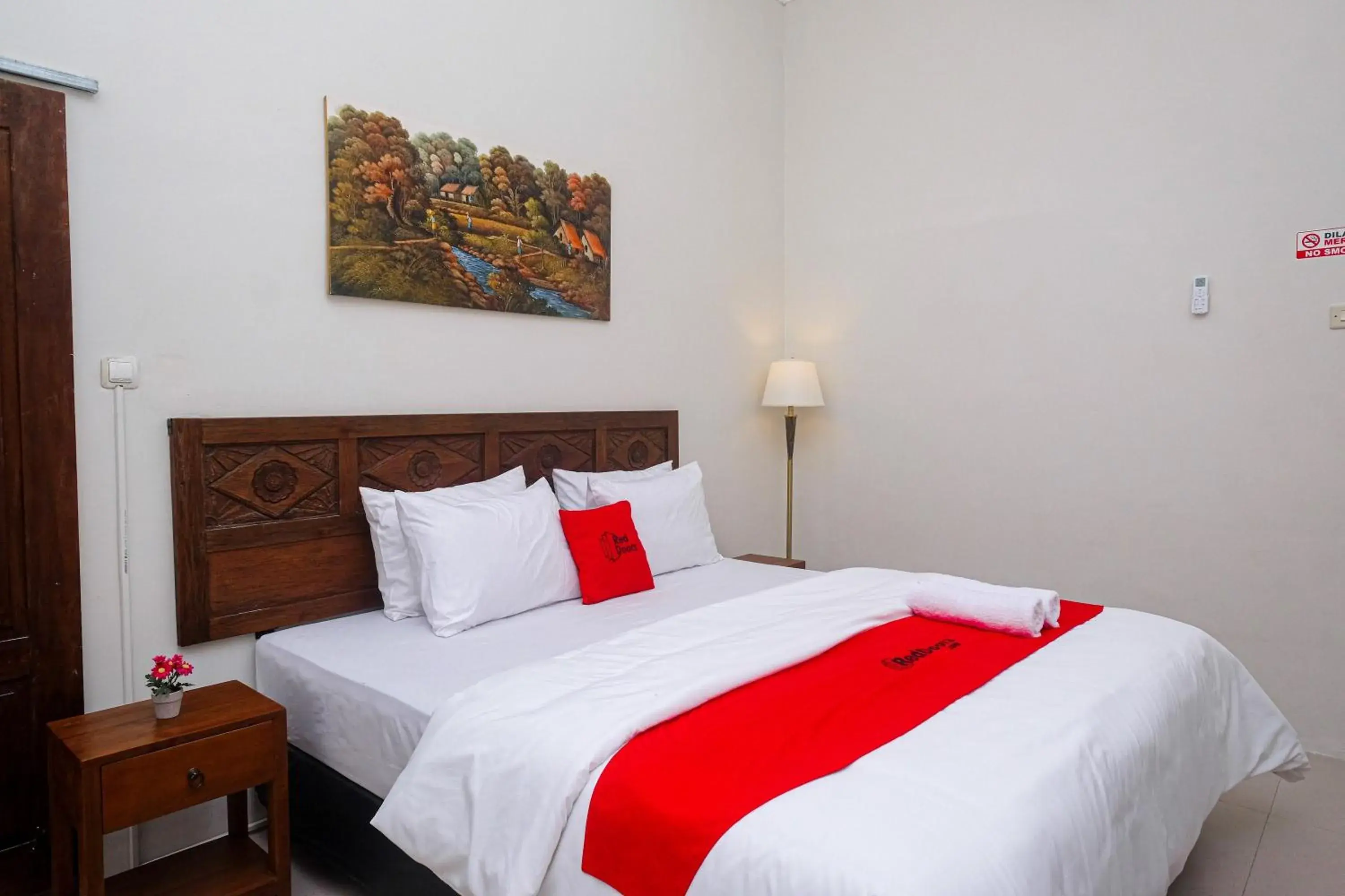 RedDoorz Syariah near Stasiun Klaten RedDoorz Syariah near Stasiun Klaten