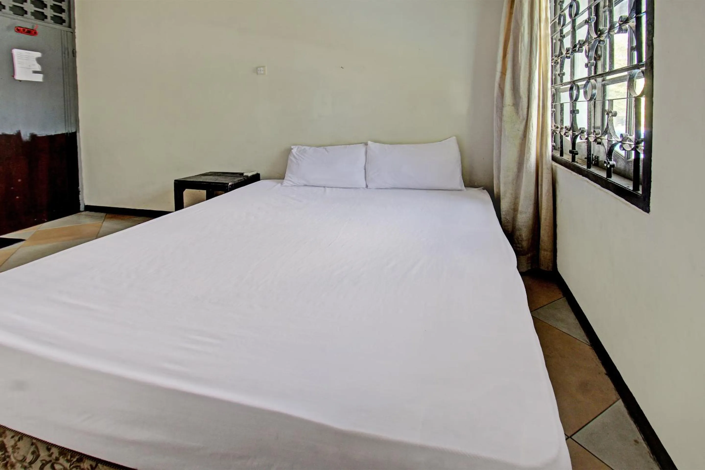 Bedroom, Bed in Hotel O Motel Langko