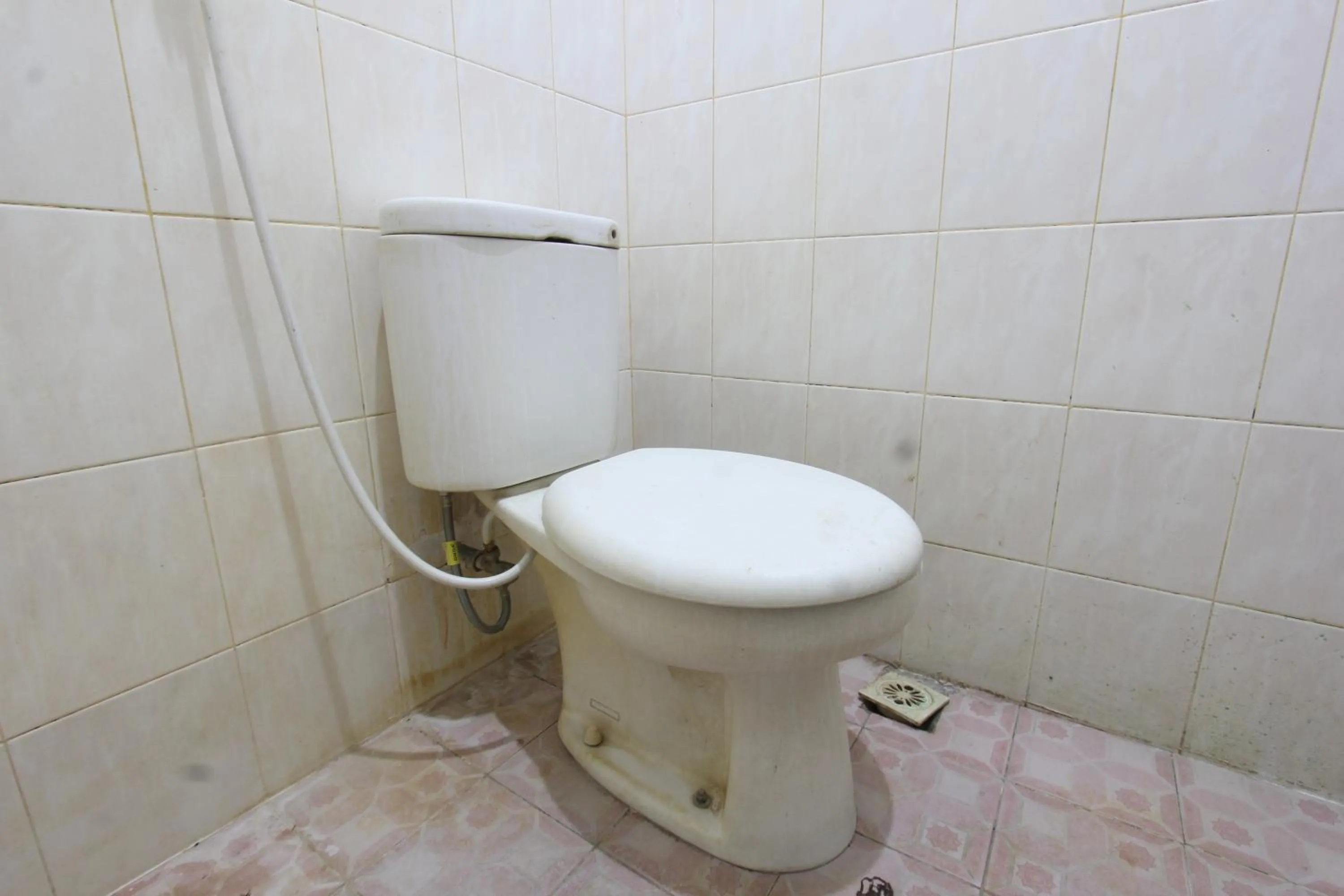 Bathroom in Hotel O Motel Langko