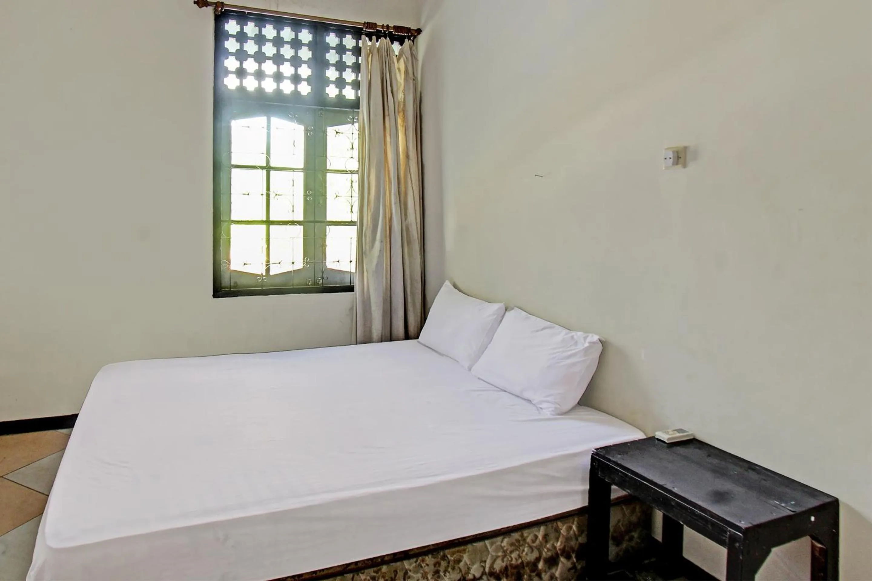 Bedroom, Bed in Hotel O Motel Langko