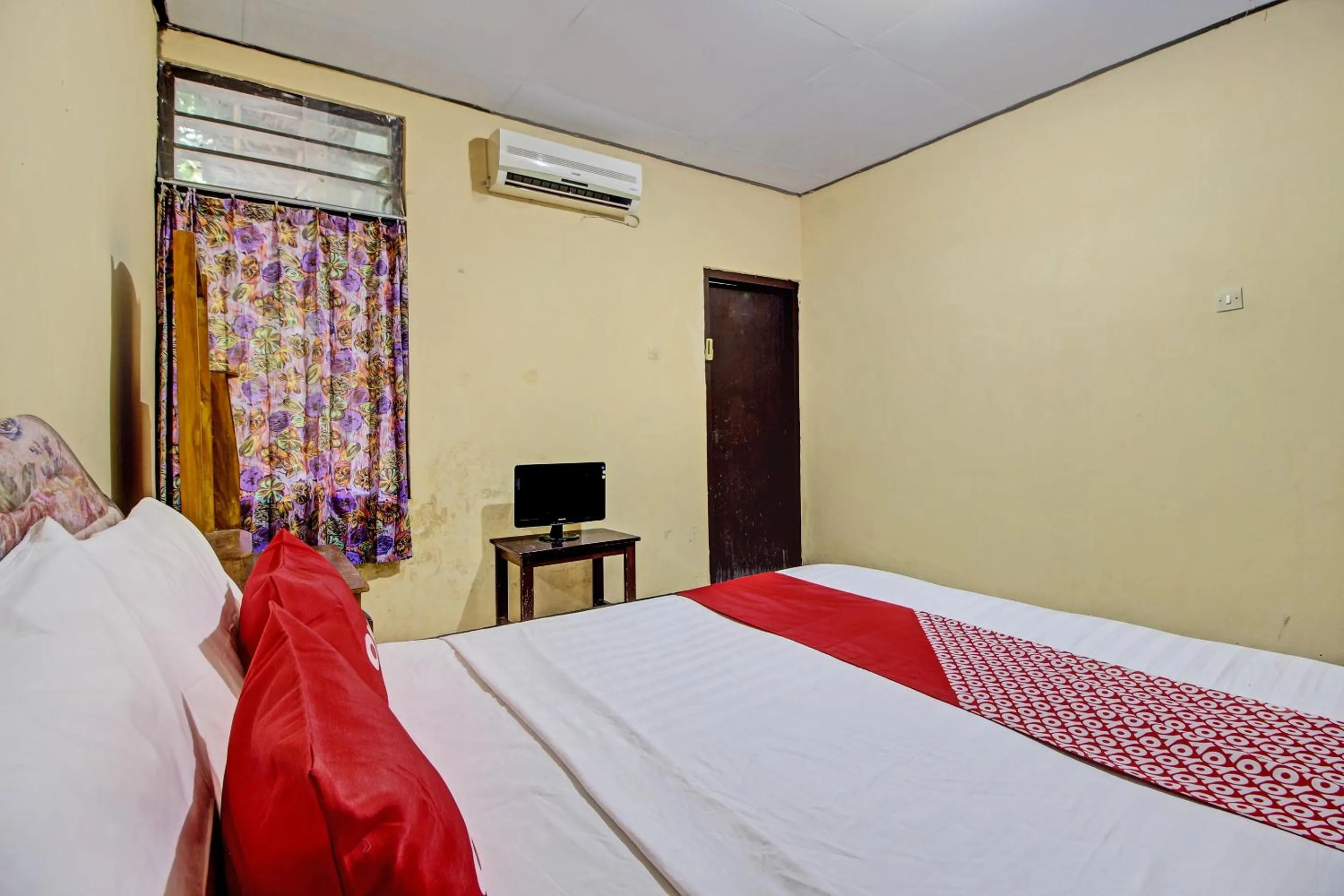 Bedroom in Hotel O Sendang Asri