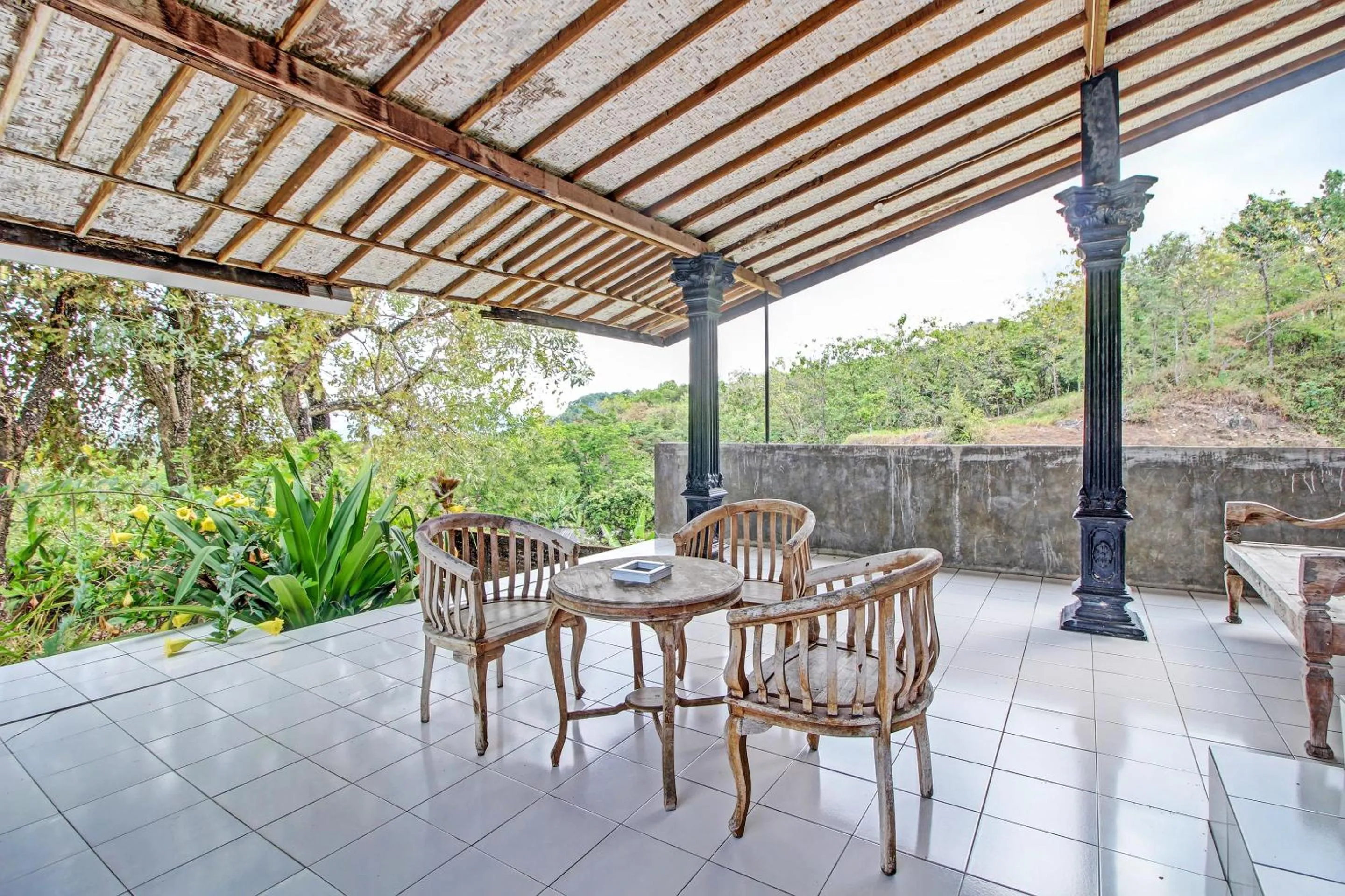 Lobby or reception in Hotel O Sendang Asri