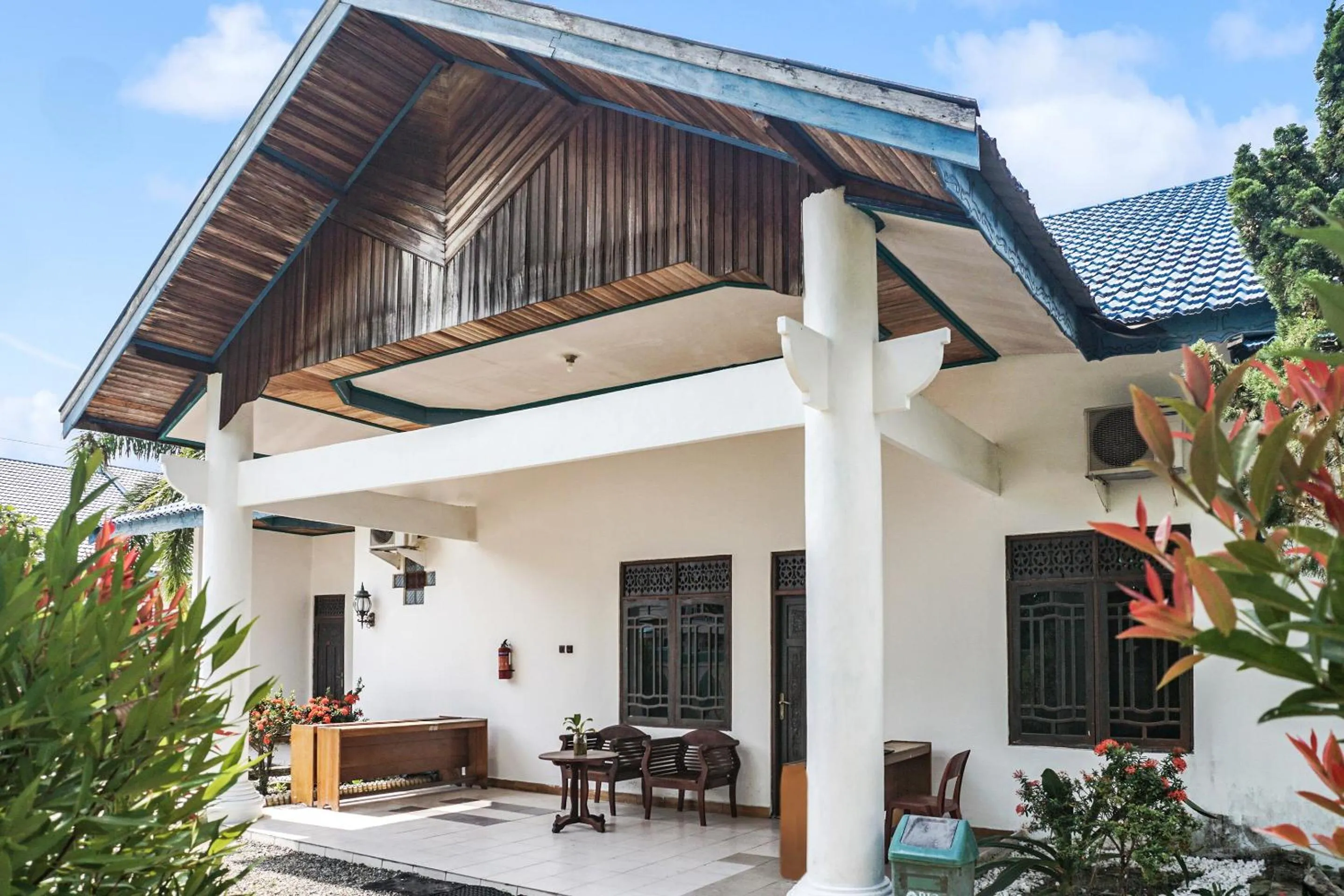 Facade/entrance in Hotel O Wisma Pundu Syariah Near Kantor Camat Kota Besi