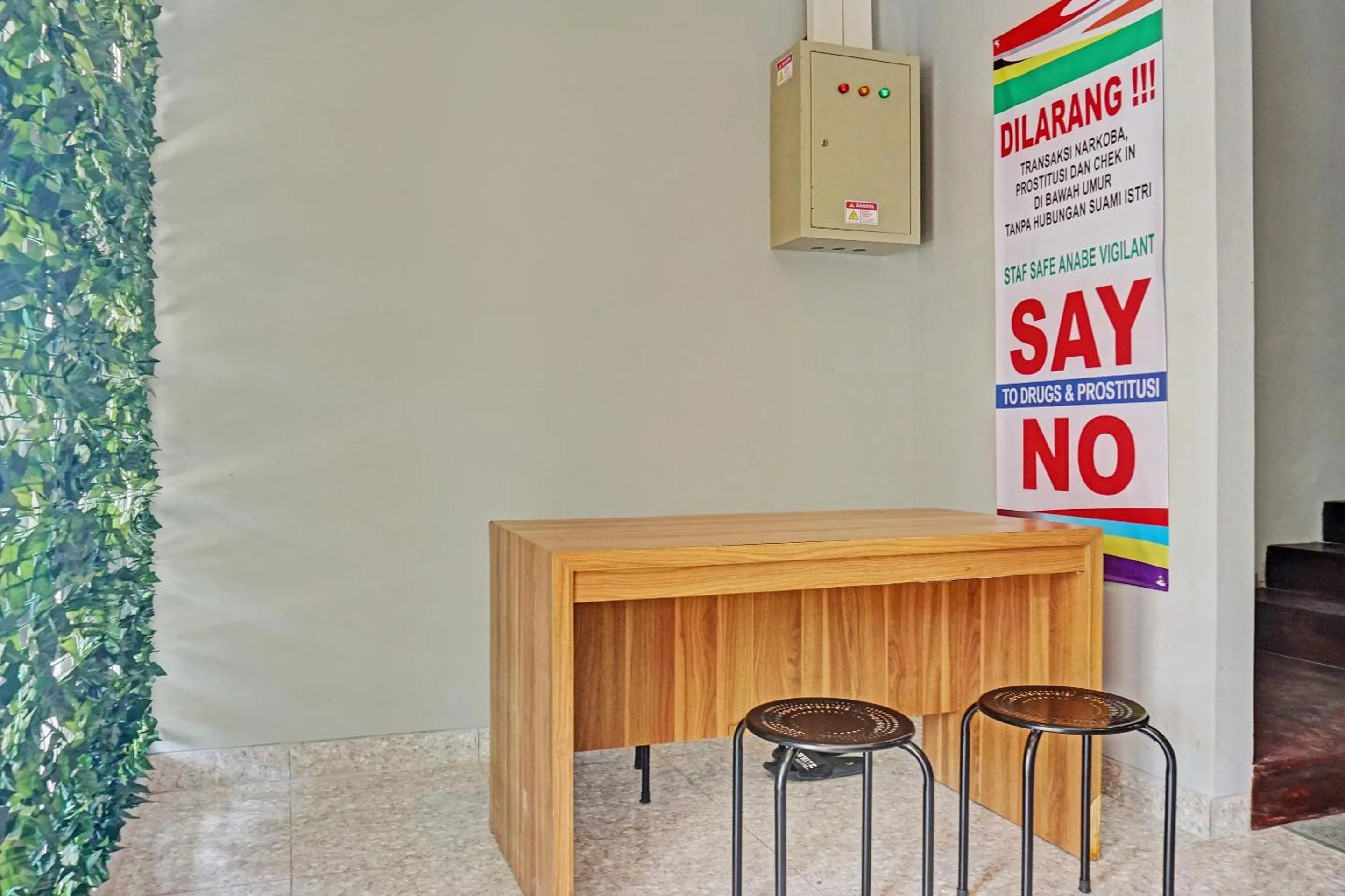 Lobby or reception in Capital O 92765 J&b Smart Sentul