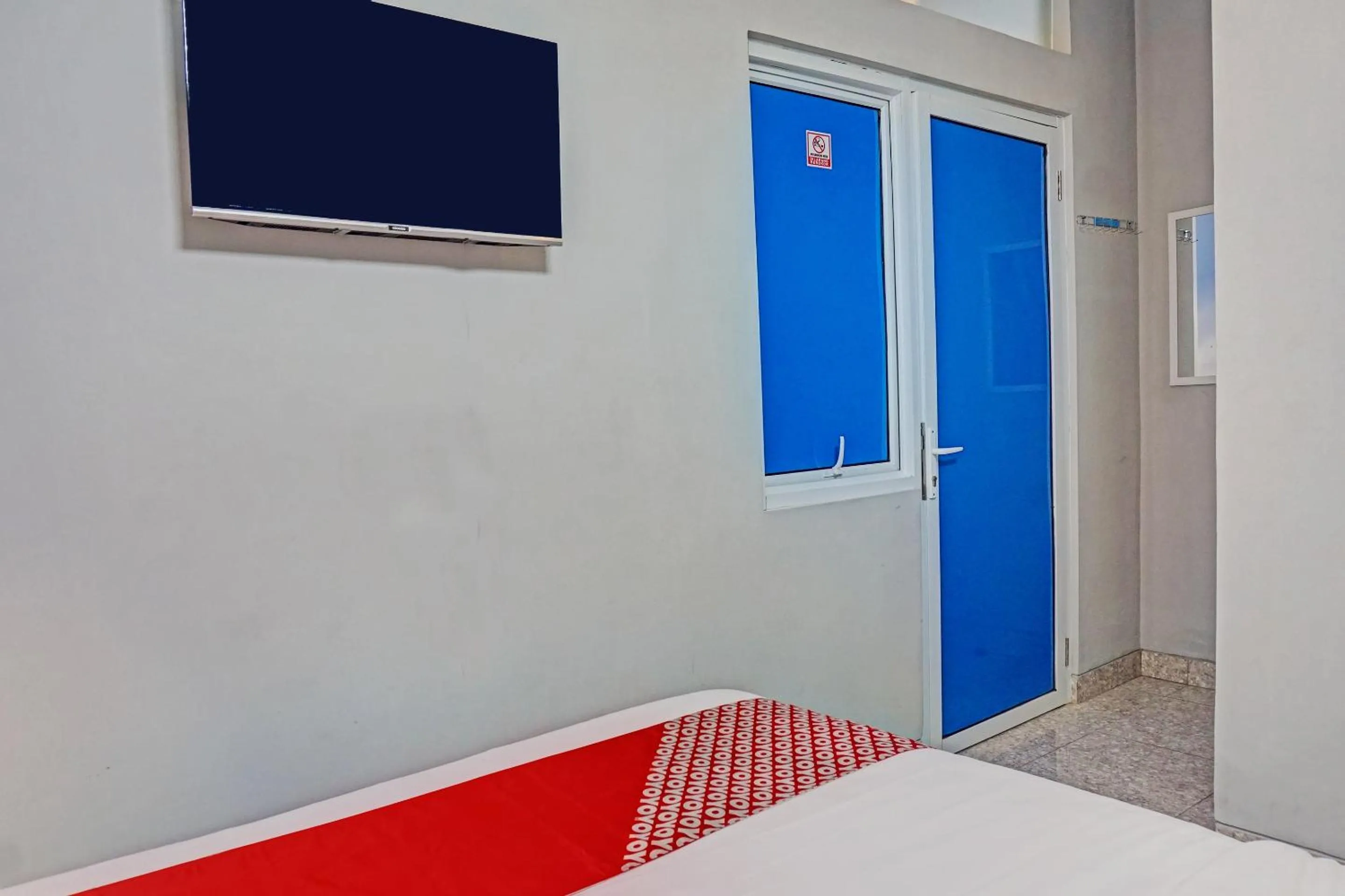 Bedroom, Bed in Capital O 92765 J&b Smart Sentul