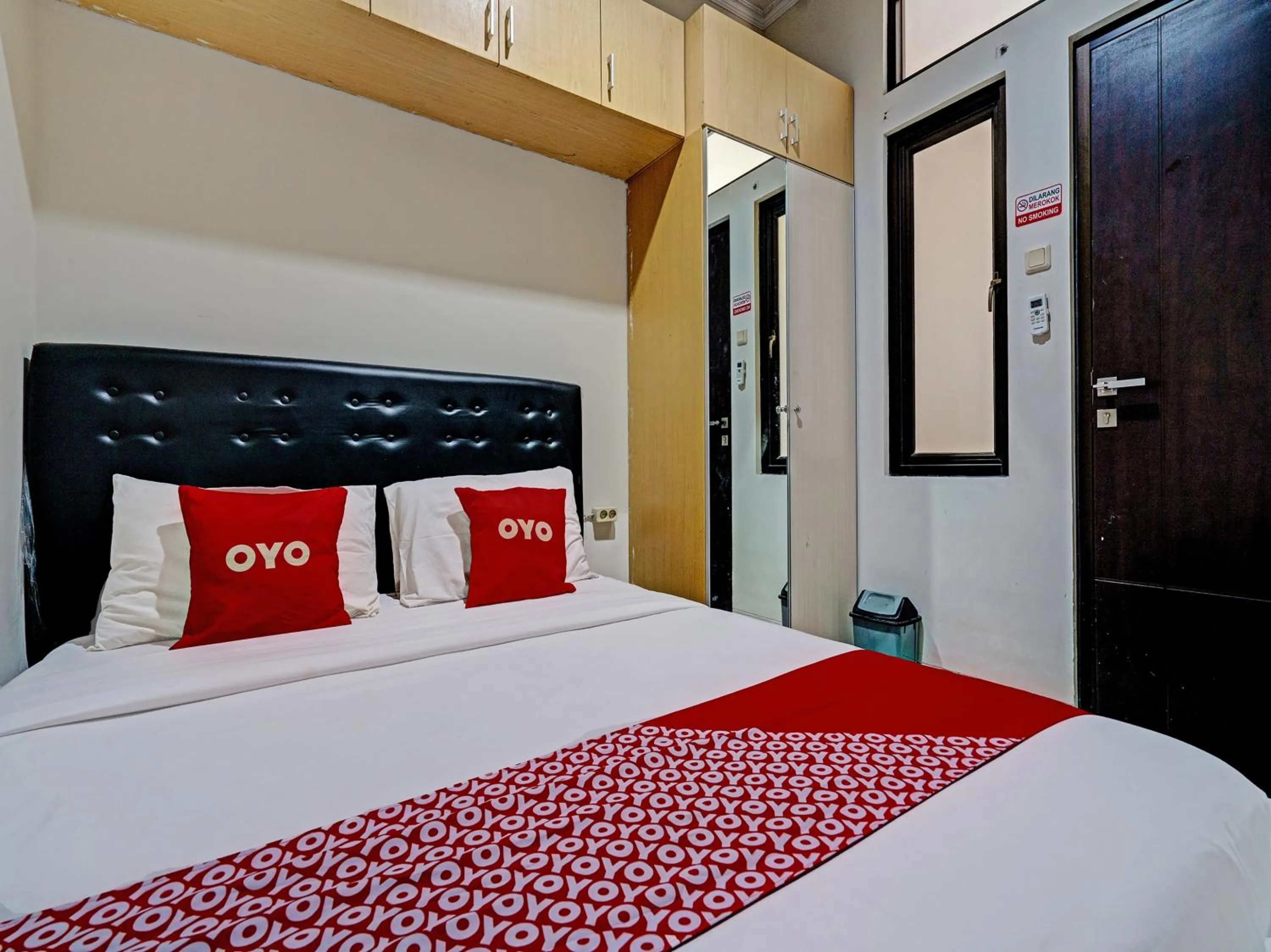 Bedroom in Hotel O Losmen Diah Syariah