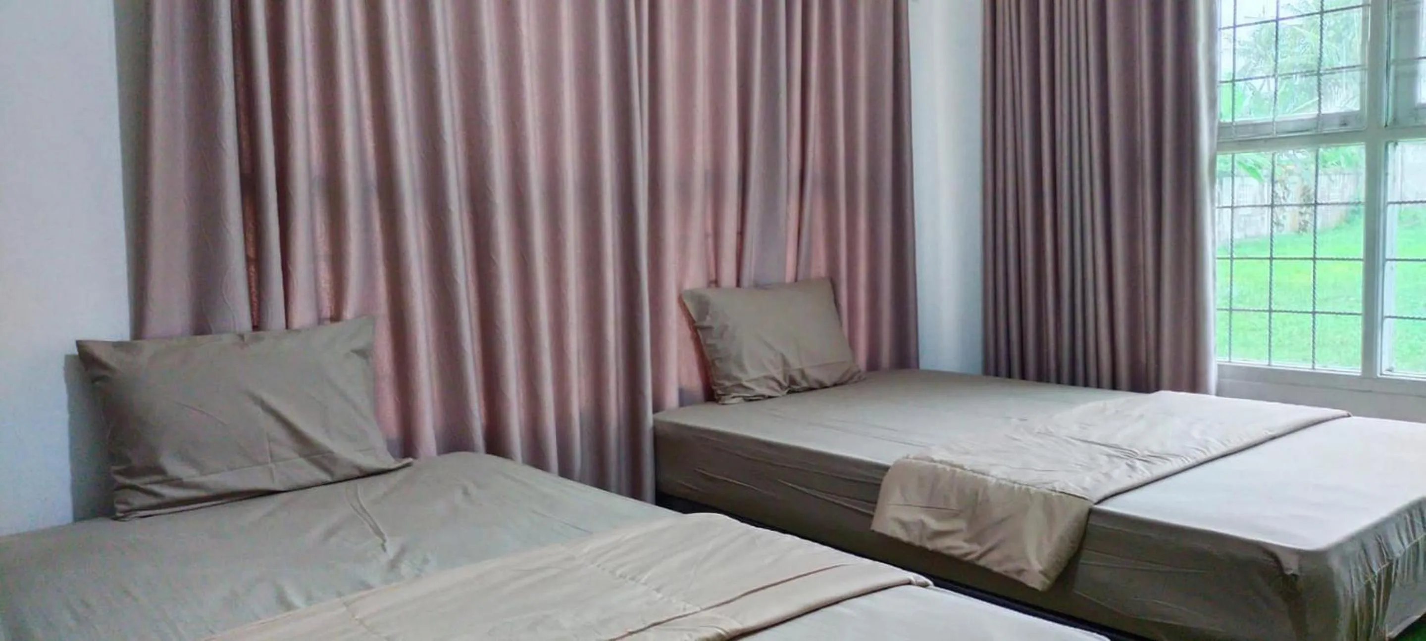 Bedroom, Bed in Hotel O Losmen Griya Mulia Katingan Kuala