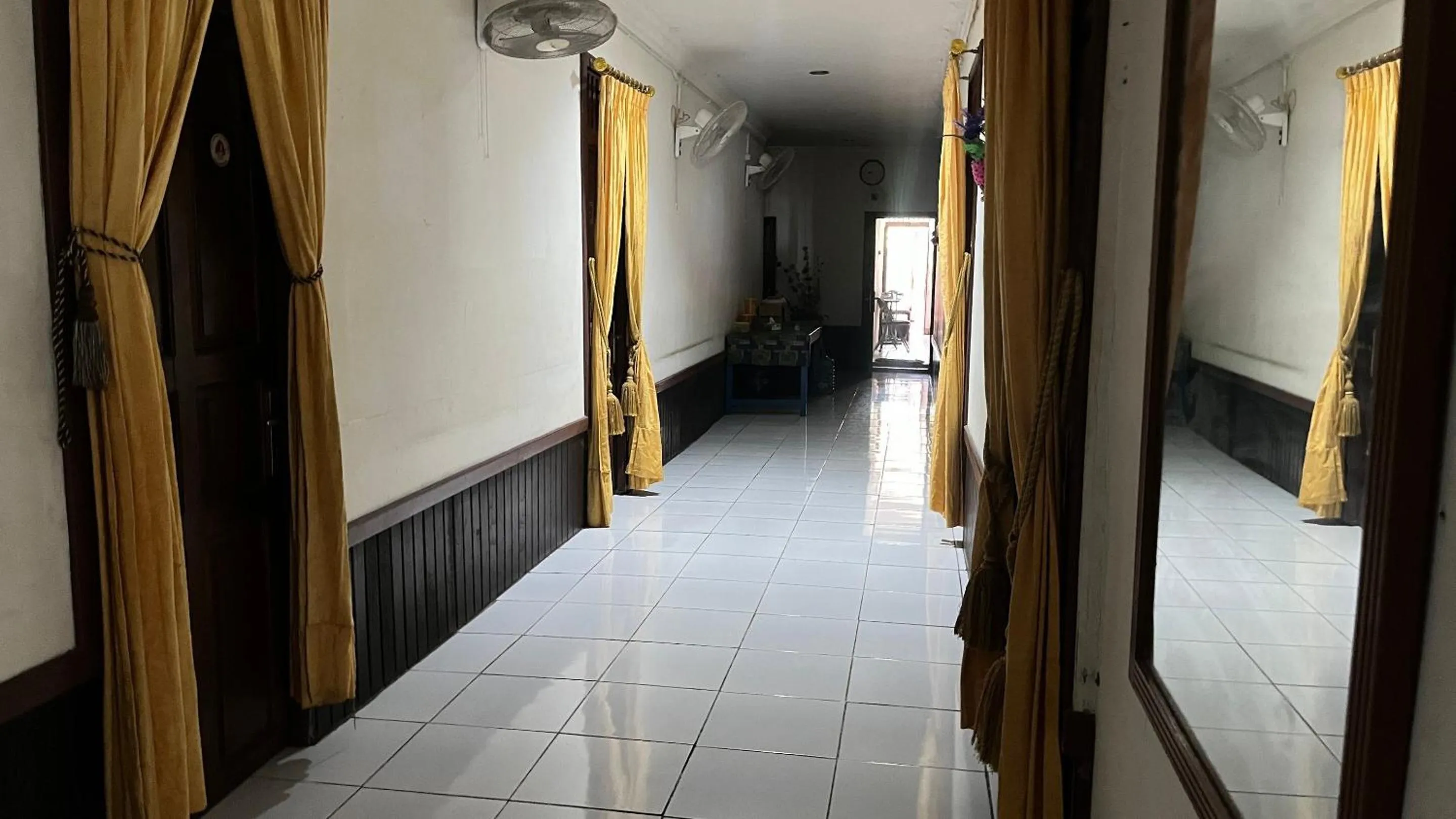 Lobby or reception in Hotel O Losmen Griya Mulia Katingan Kuala