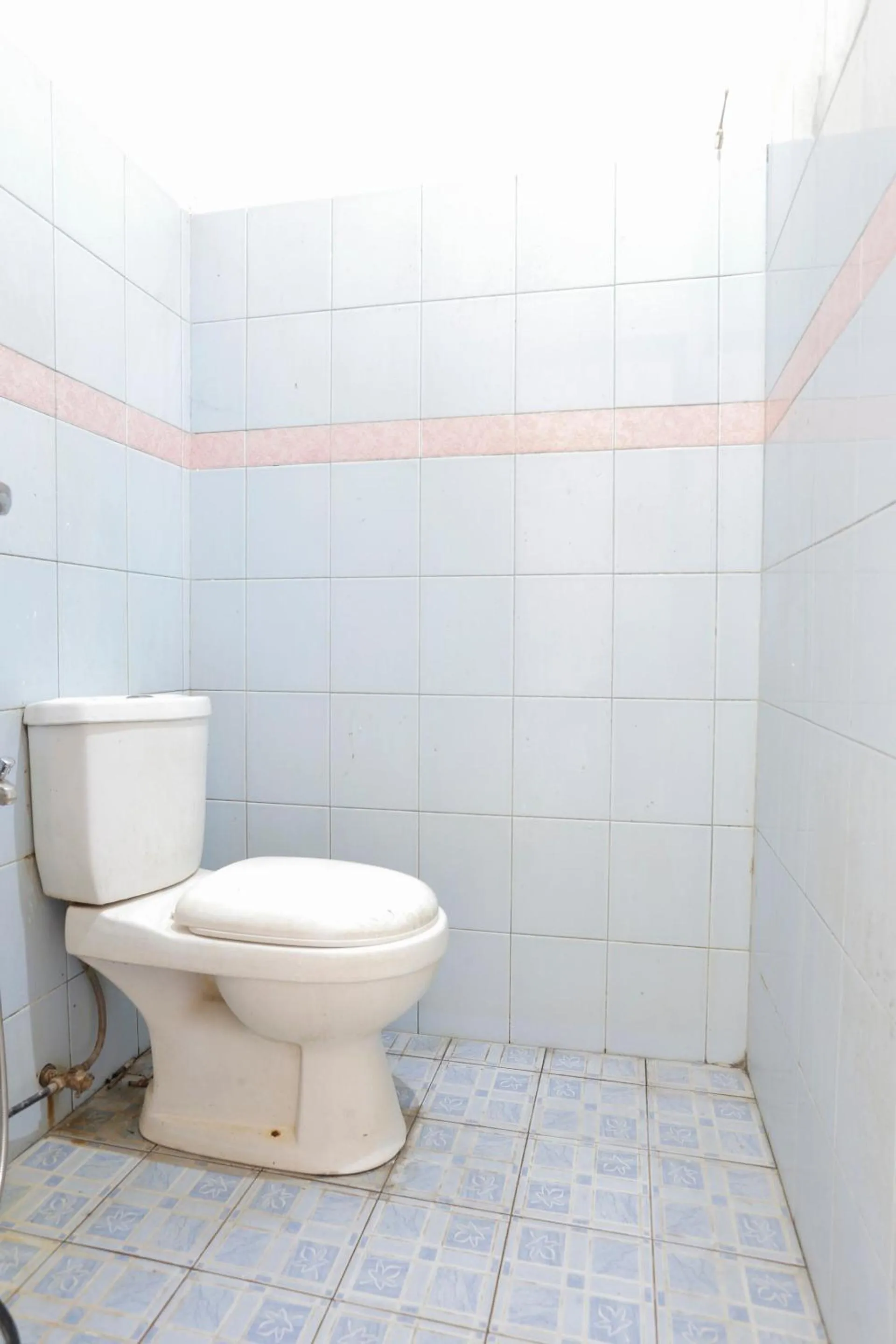 Bathroom in Hotel O Rumah Kost Kita Tarakan