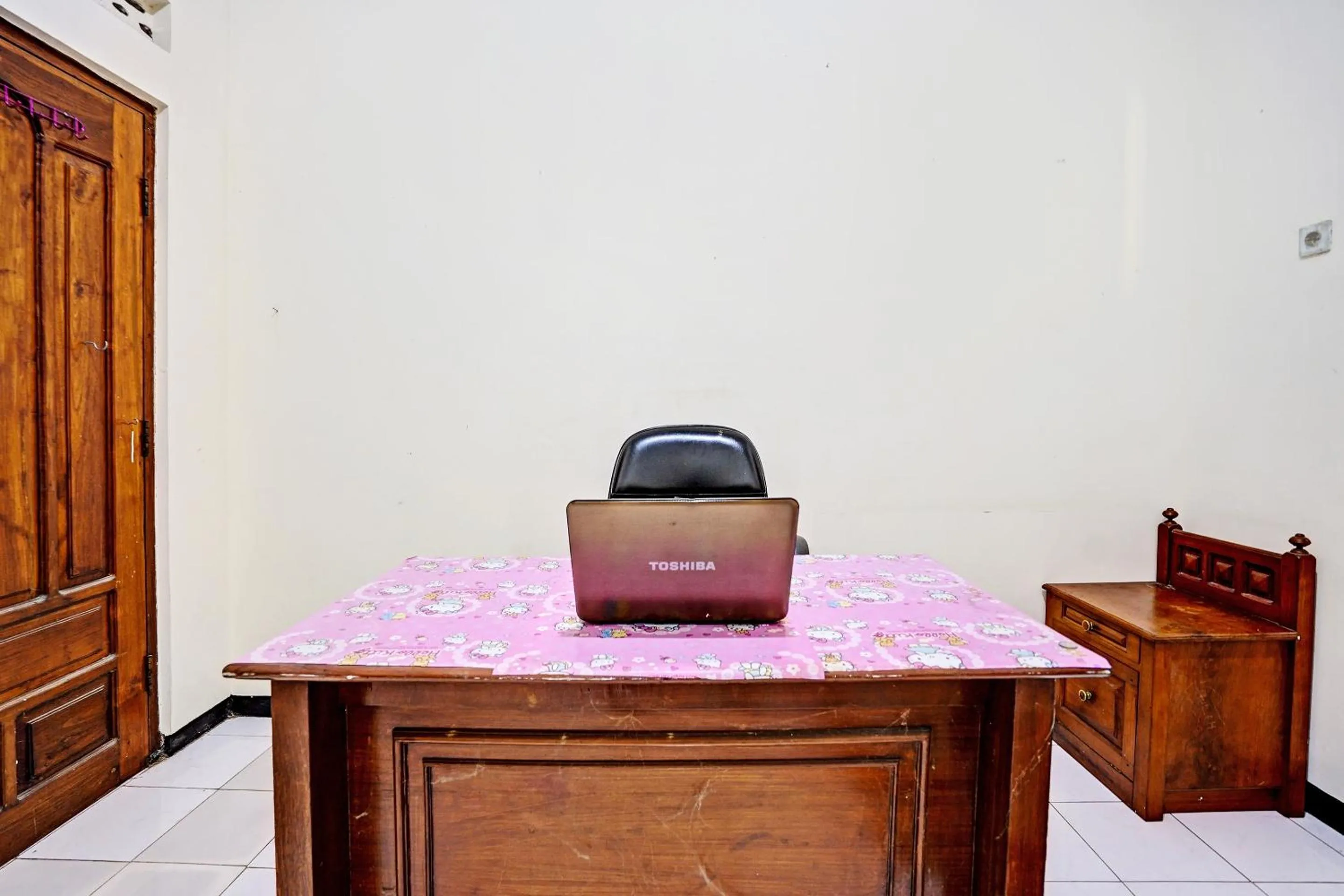 Lobby or reception in OYO Life 92785 Wisma Trubus Syariah