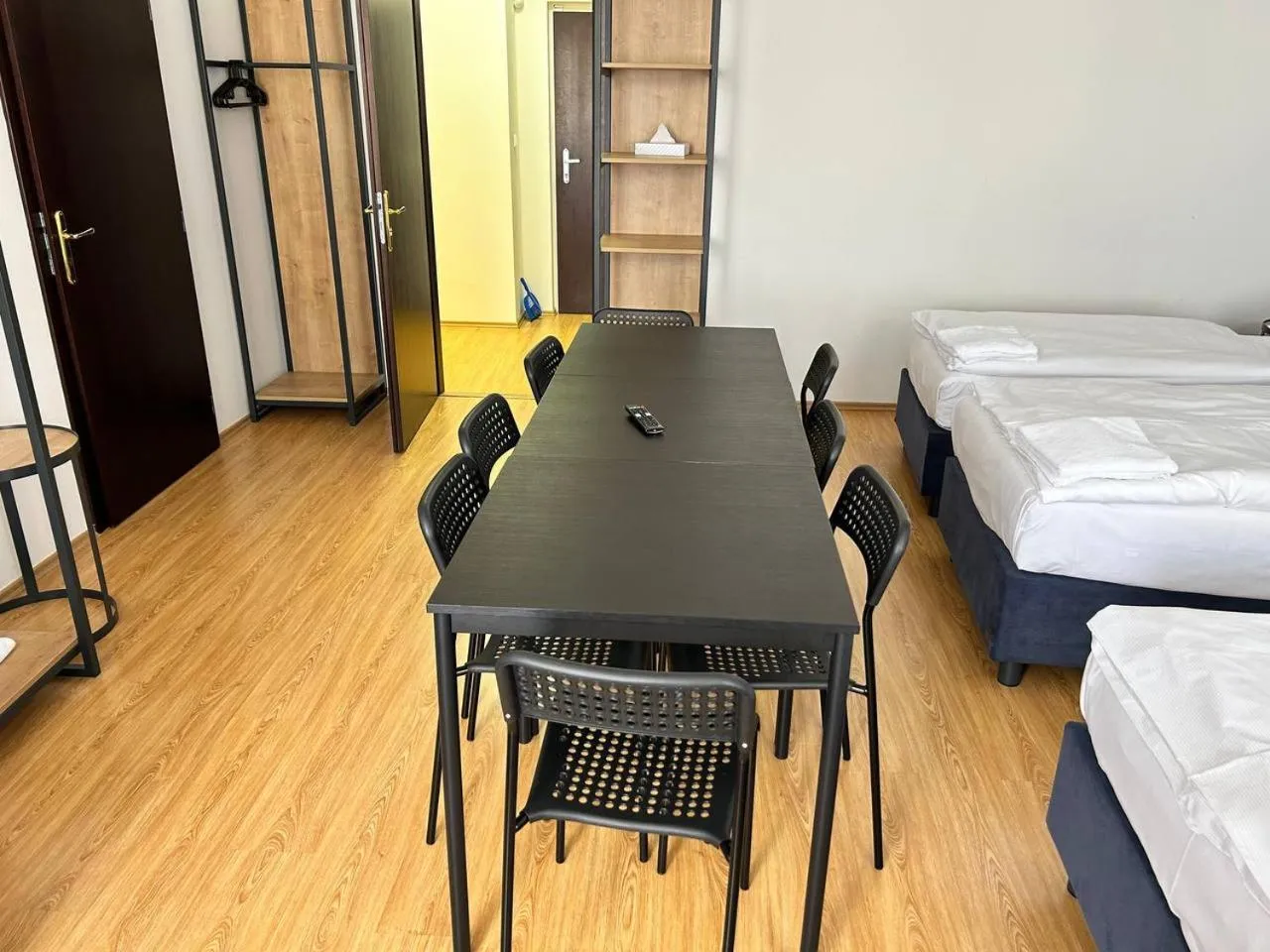 Seating area, Bed in Powder Tower Suites