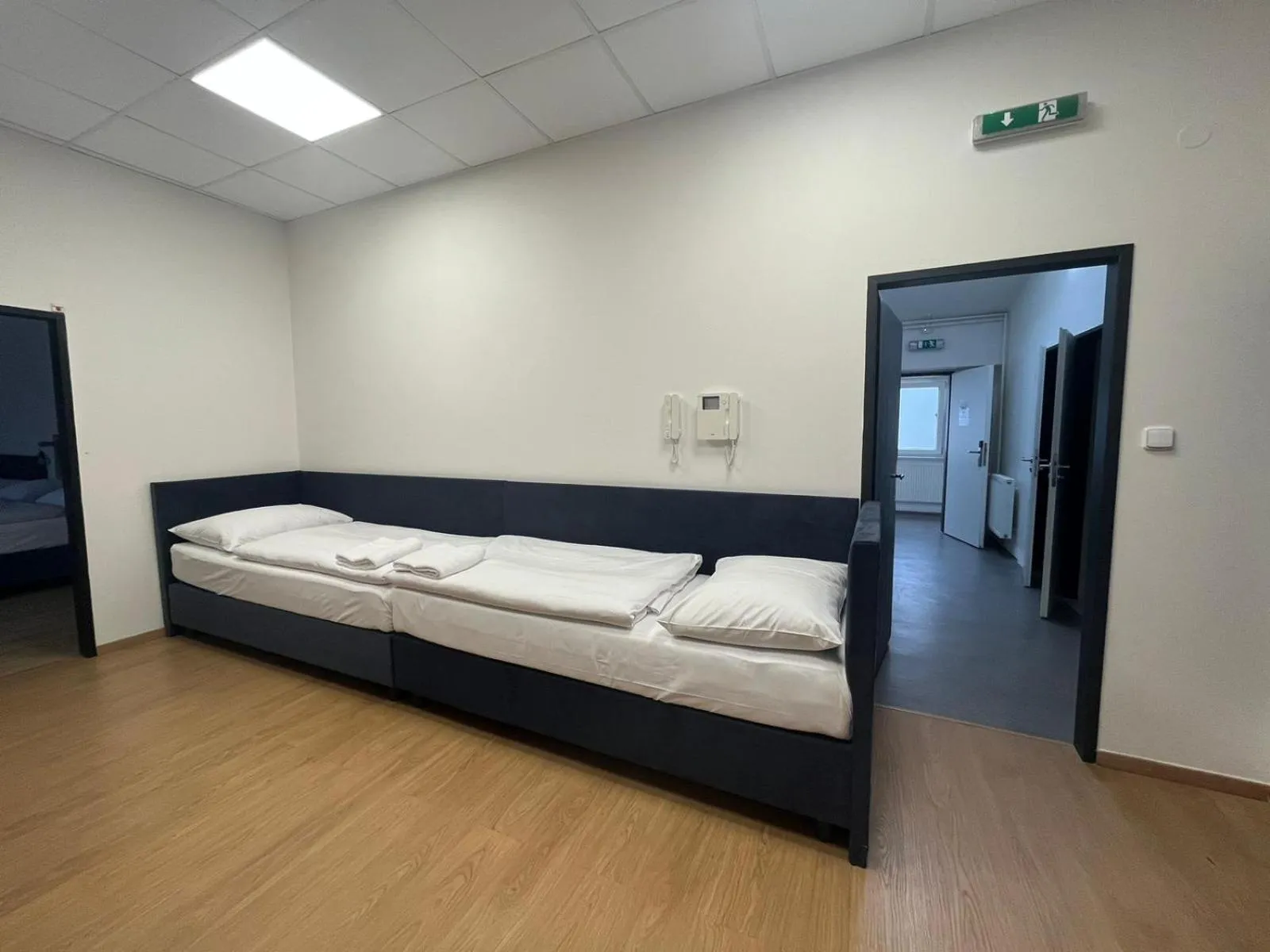 Bedroom, Bed in Powder Tower Suites