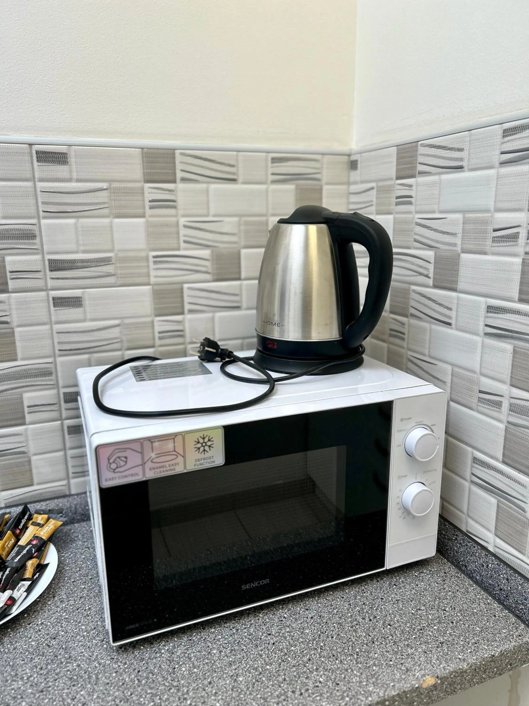 Coffee/tea facilities in Powder Tower Suites