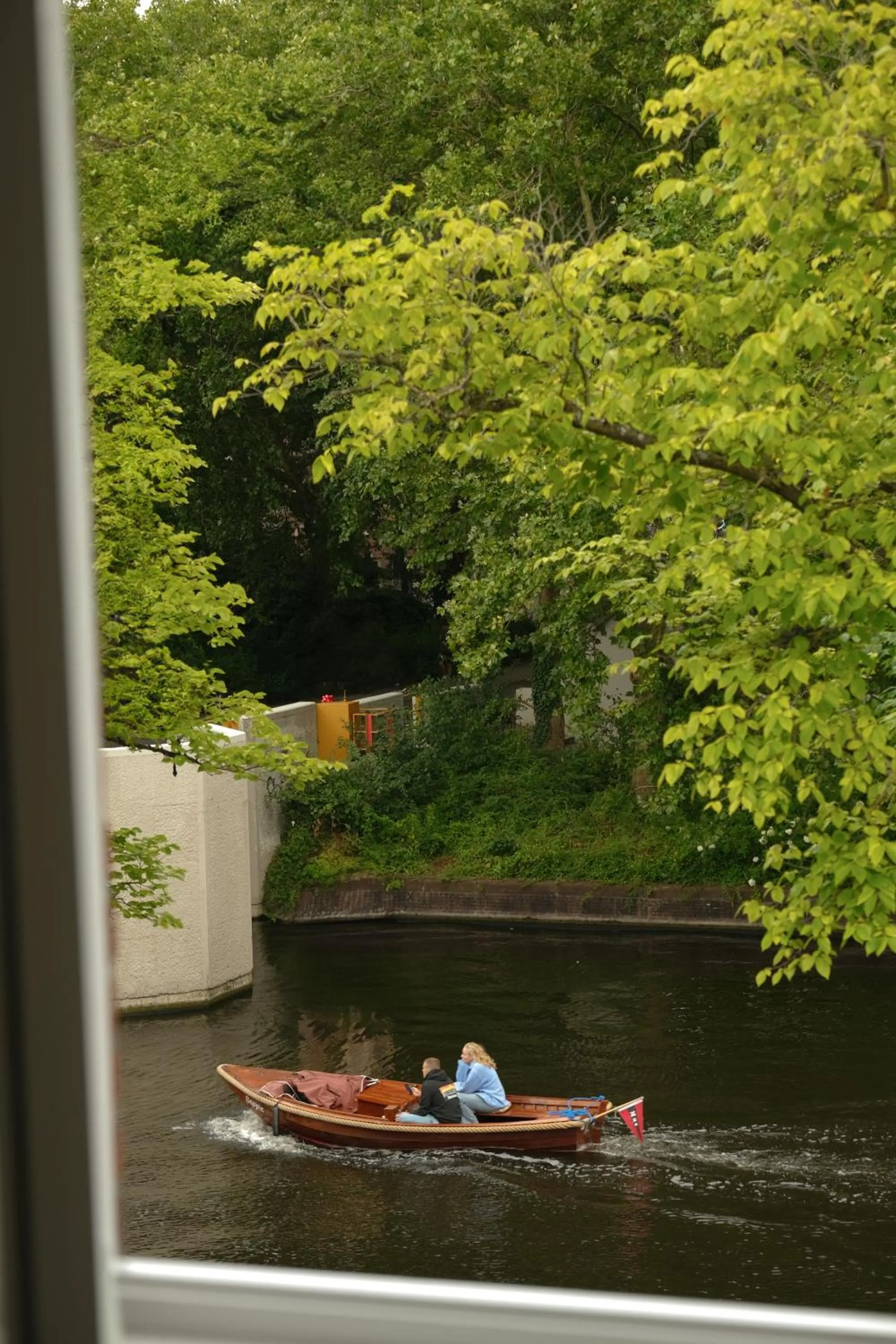 River view in Canal View Stay Amsterdam
